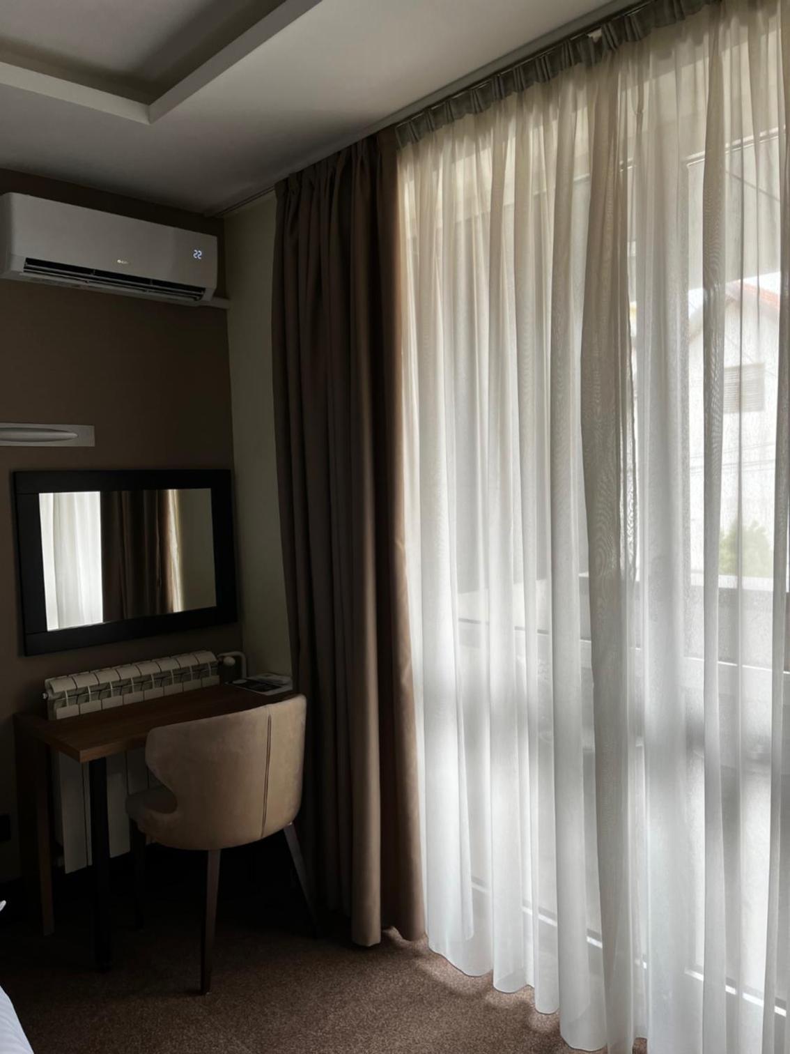 King Room with Balcony photo 3