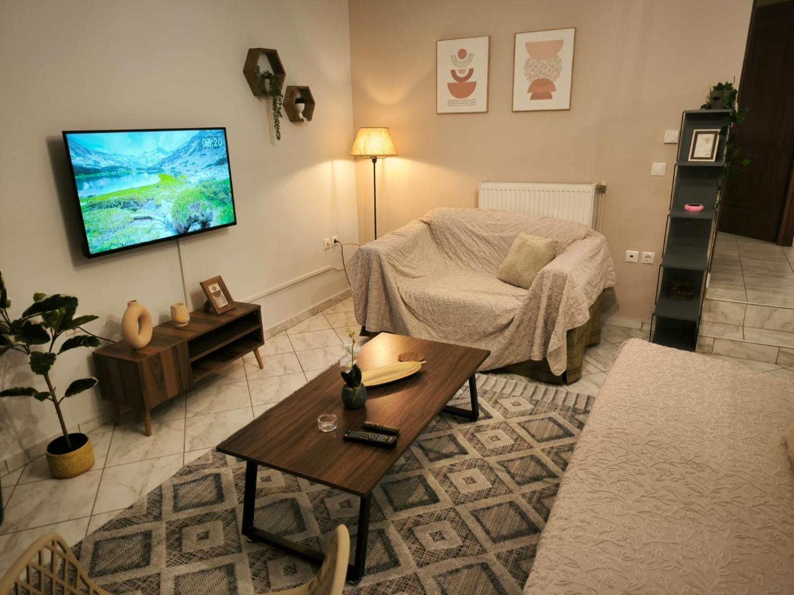 Two-Bedroom Deluxe Apartment with Balcony photo 3