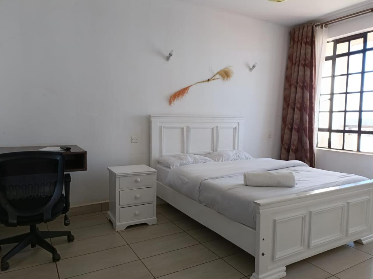 Three-Bedroom Apartment - Photo 7