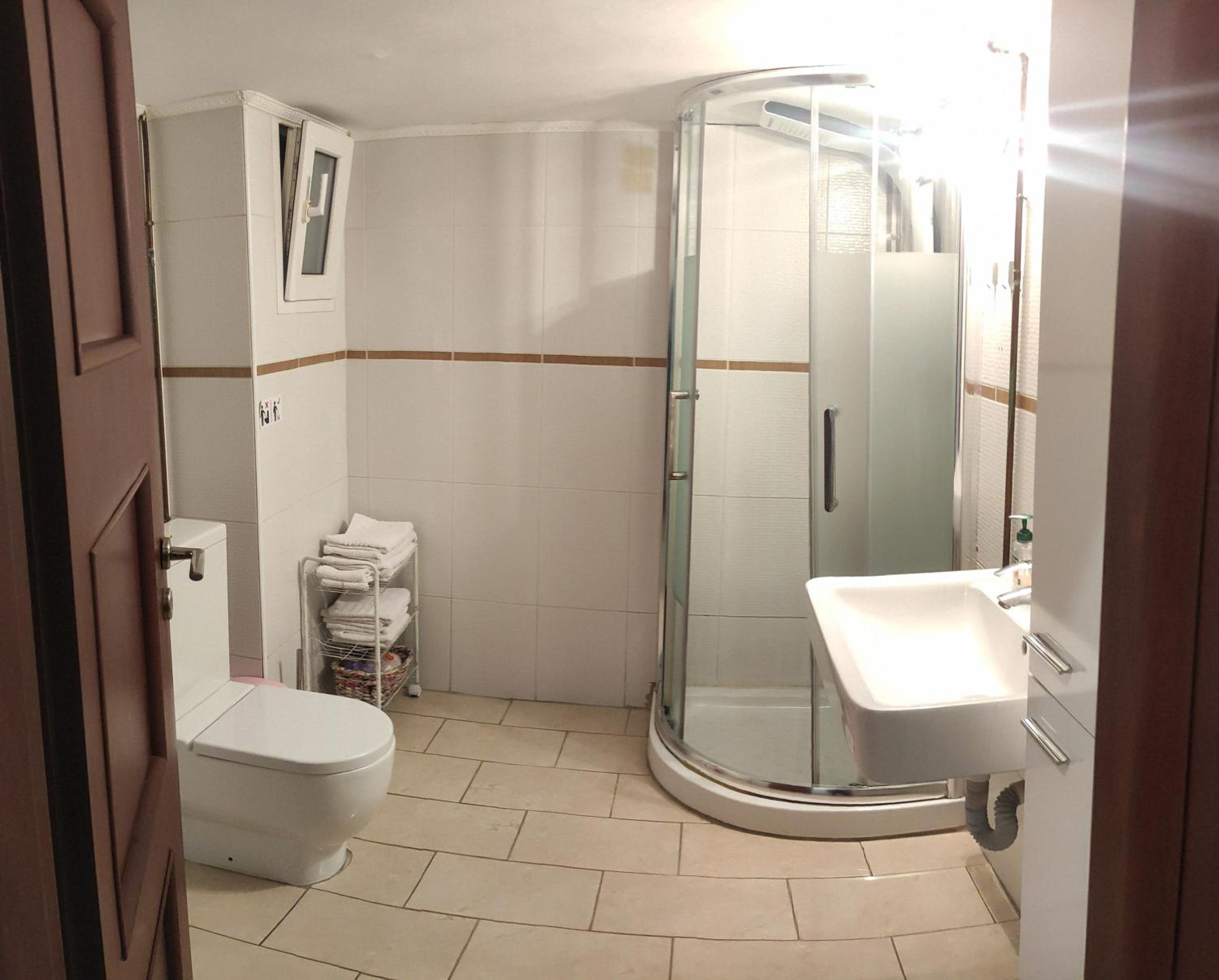 Two-Bedroom Apartment - Photo 21