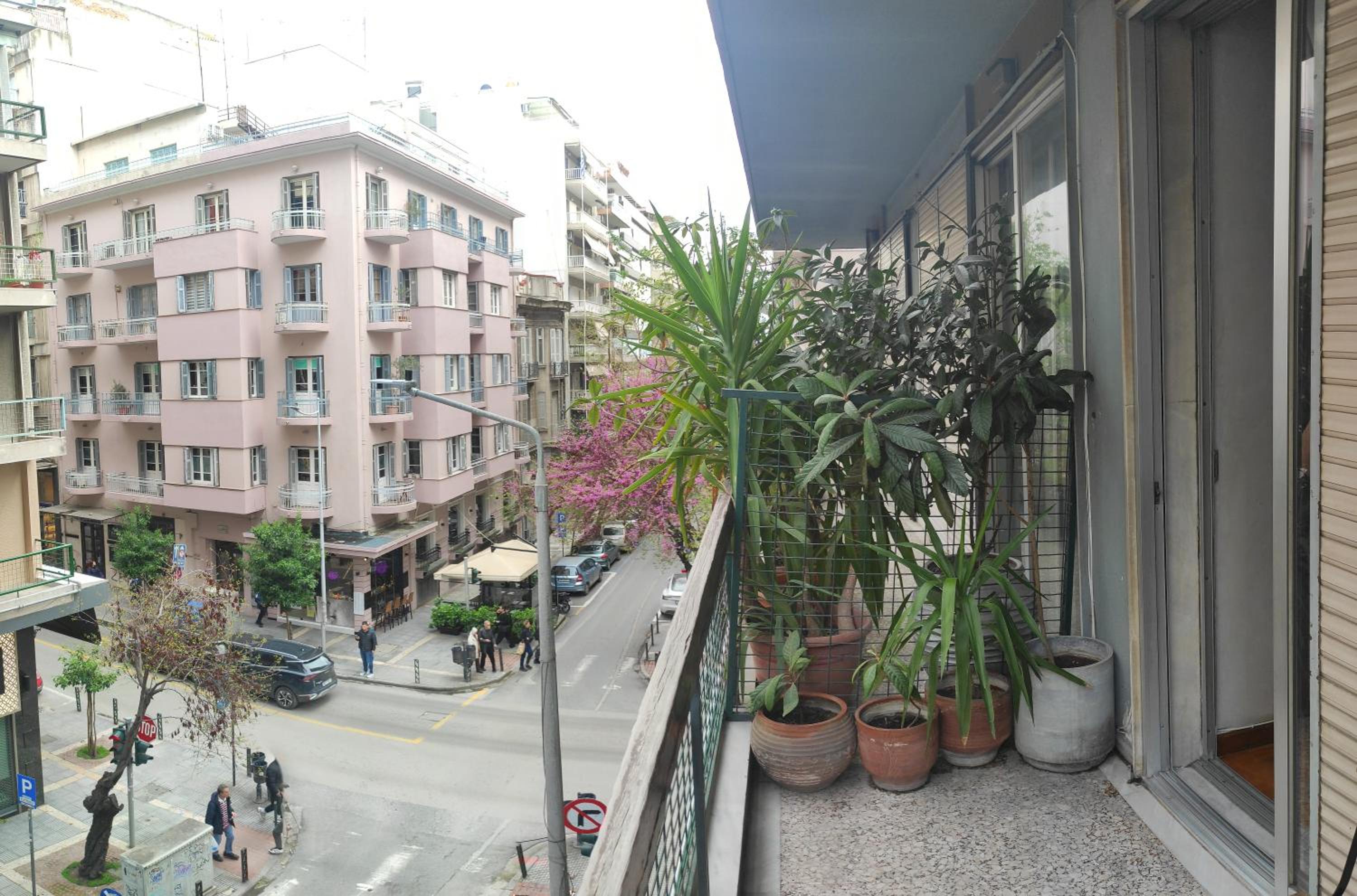 Two-Bedroom Apartment - Photo 28