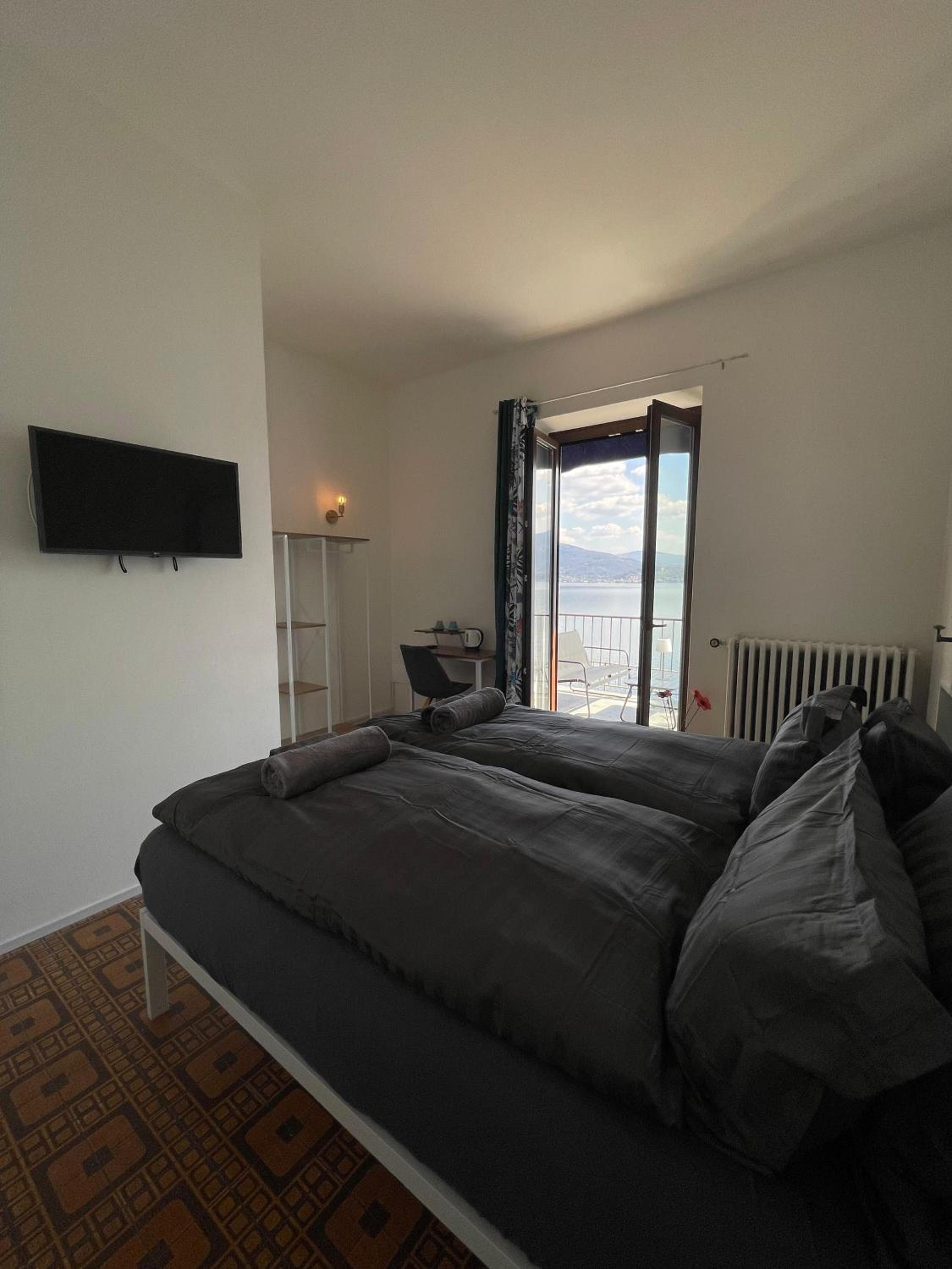 Double Room with Lake View