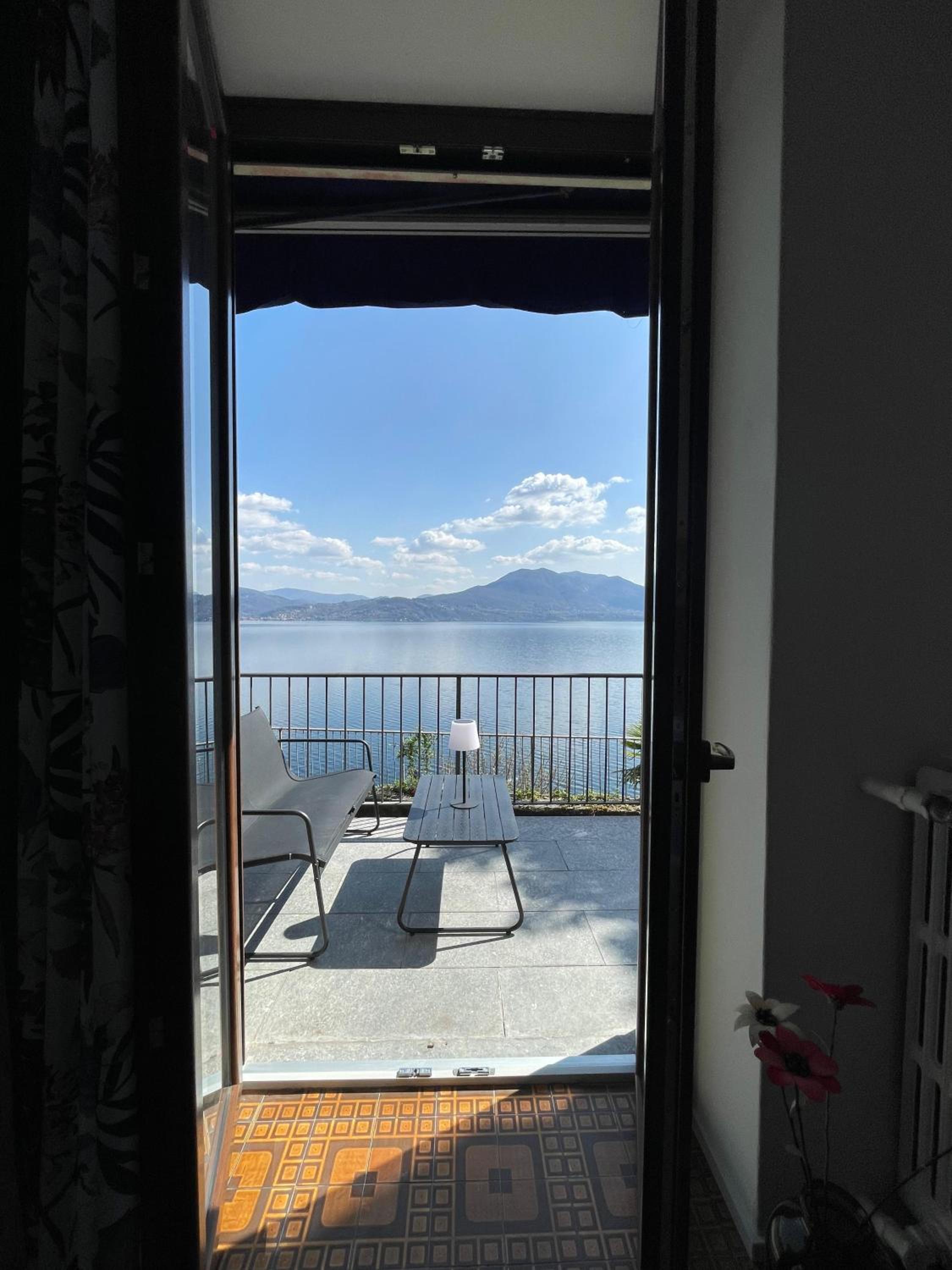 Double Room with Lake View photo 3