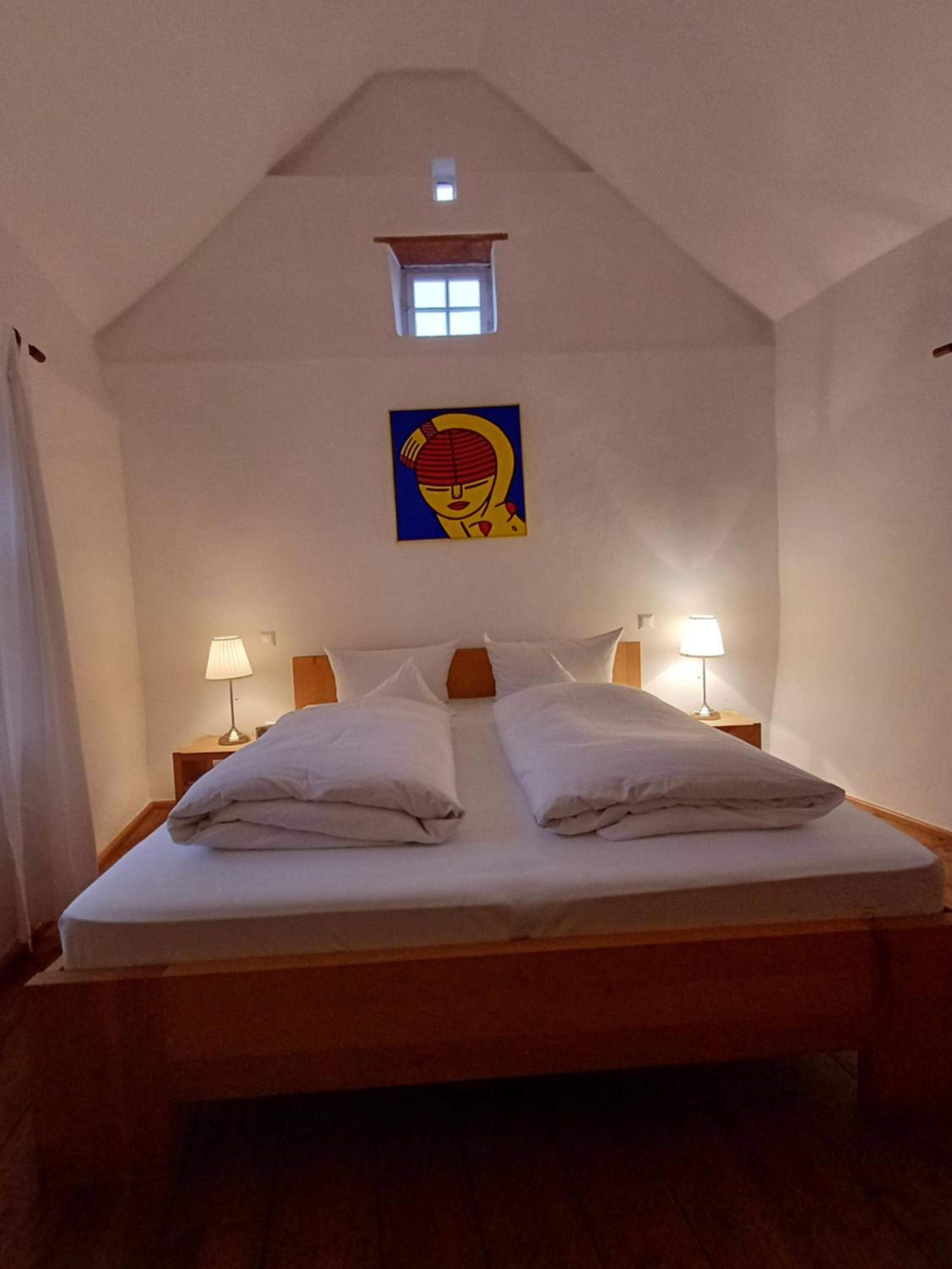 Deluxe King Suite