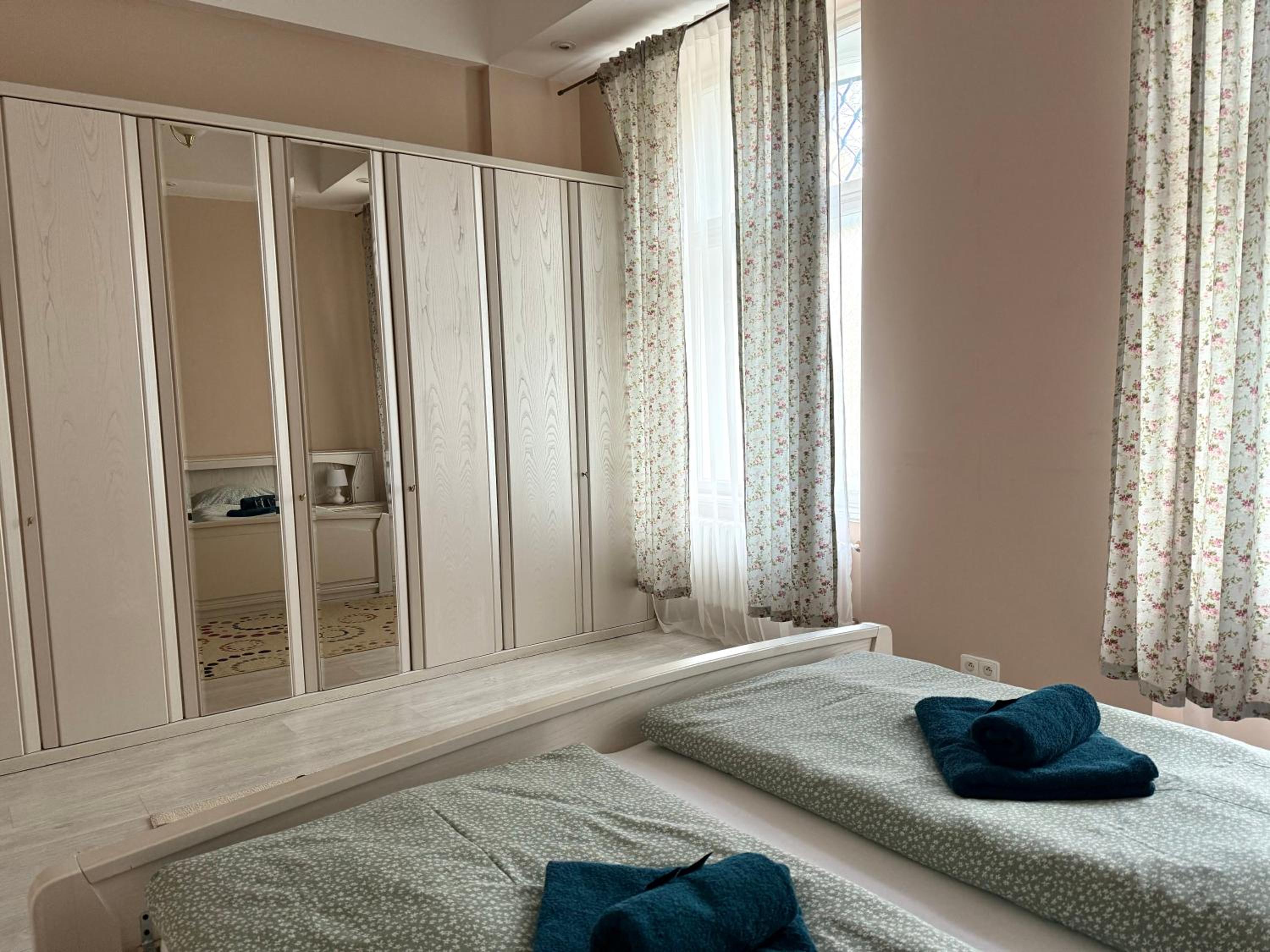 Family Room with Bathroom - Photo 8