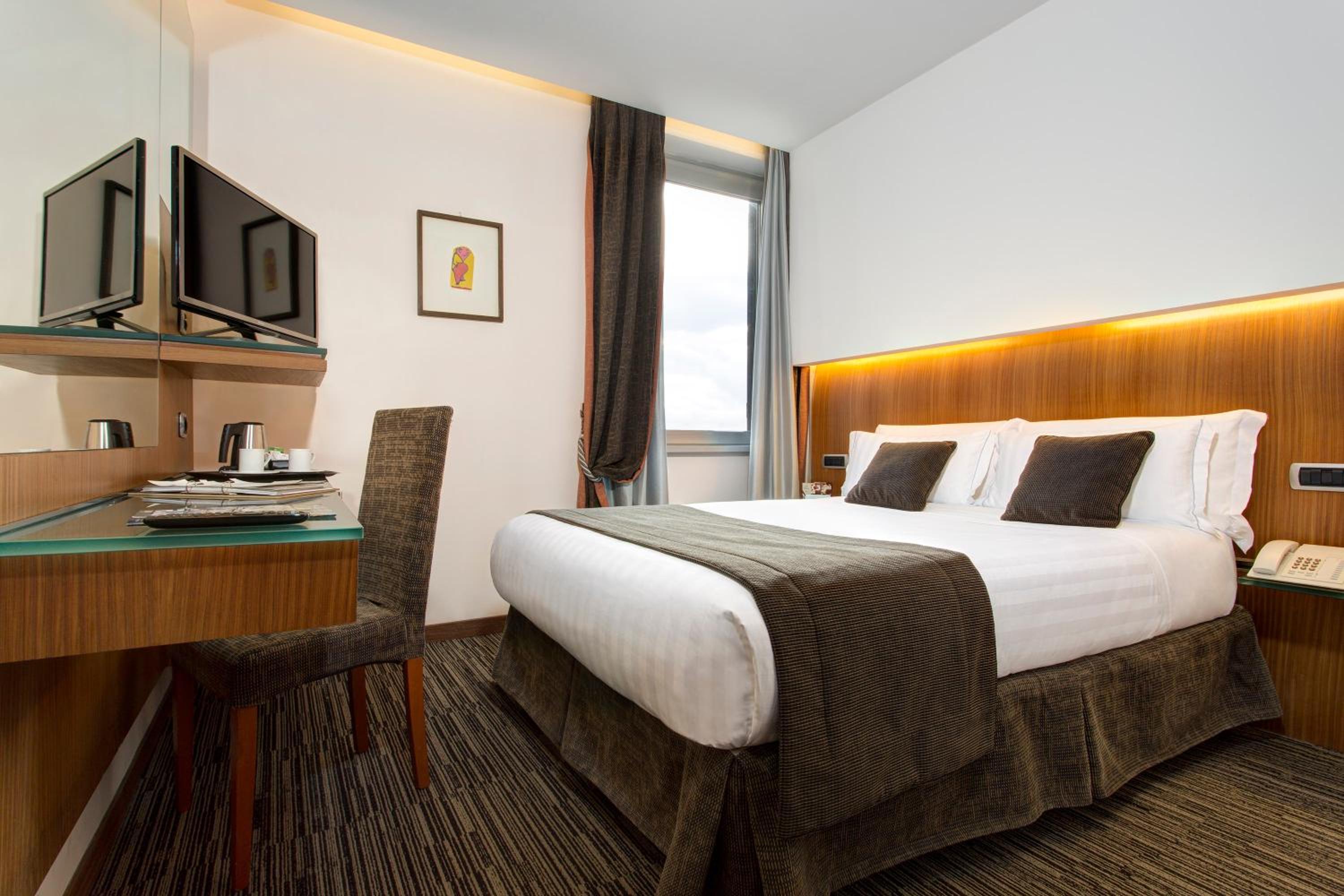 Comfort King Room - Photo 6