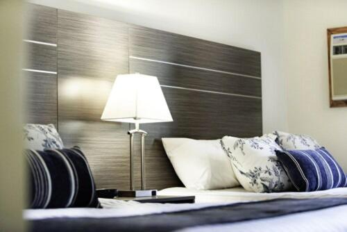 Double Room with Two Queen Beds photo 3