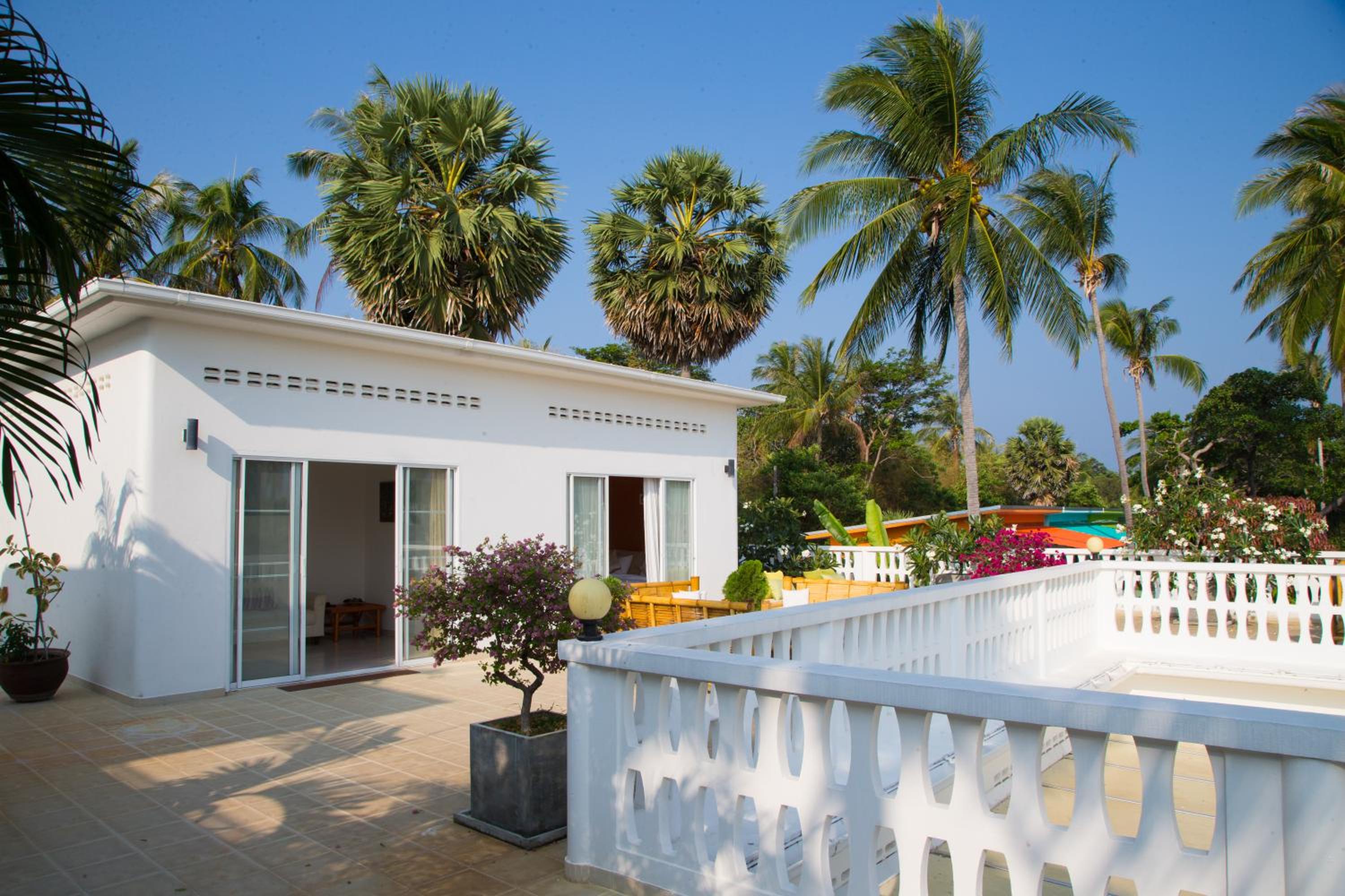 Five Bedrooms Private Pool Villa photo 2