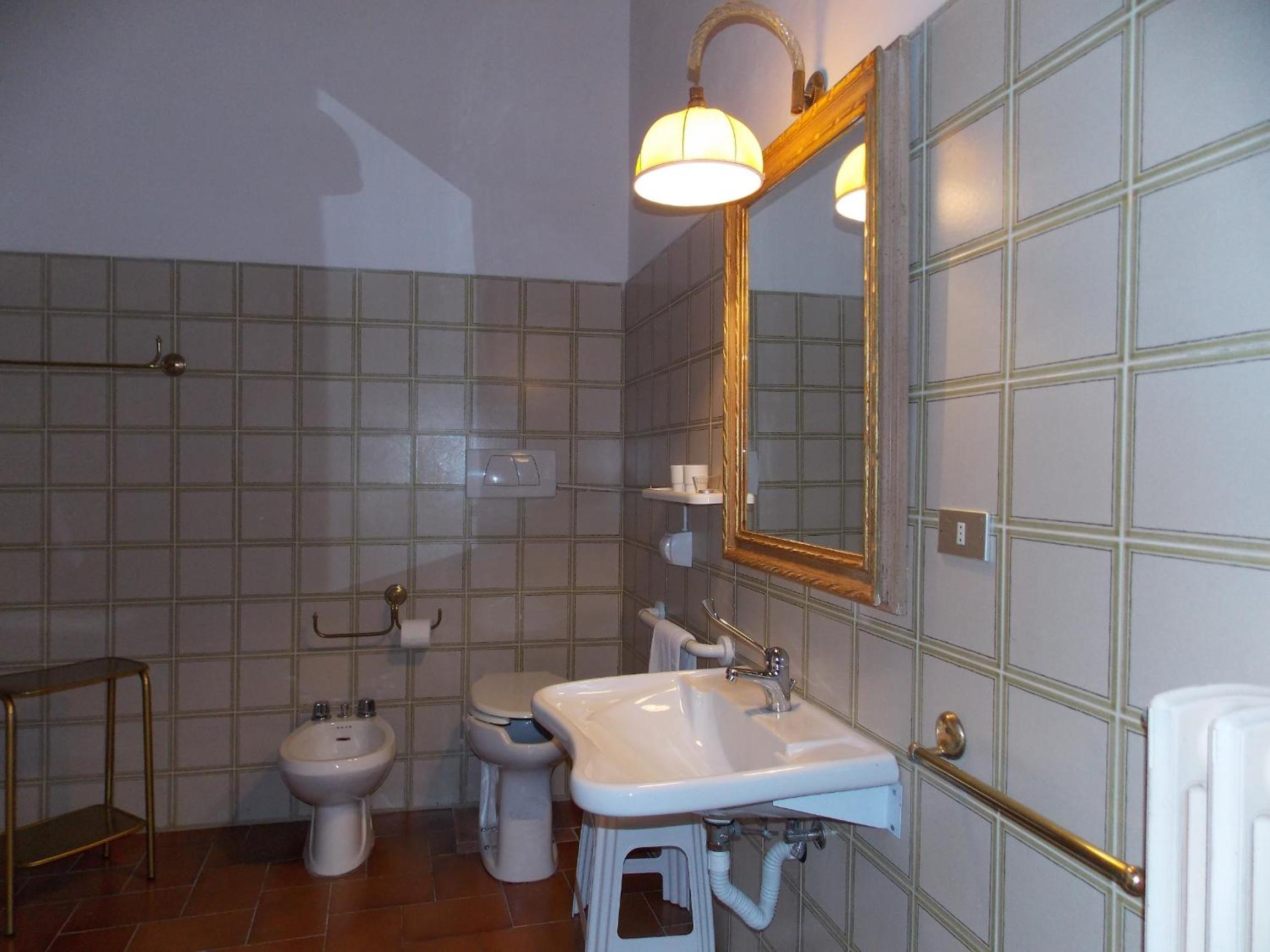 Four-Bedroom Apartment photo 3