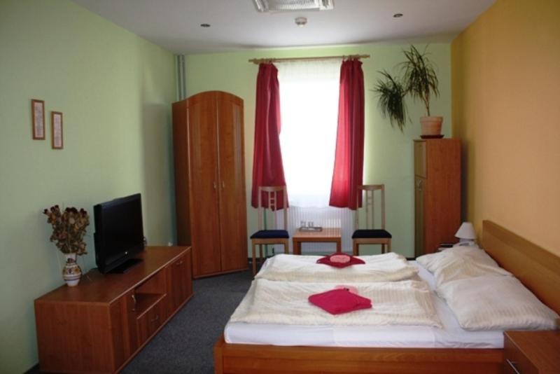Double Room - Photo 4