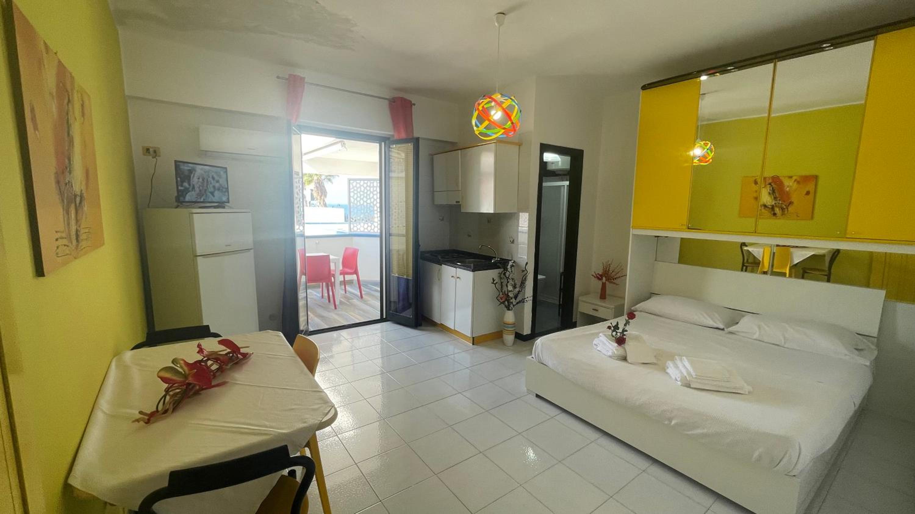 One-Bedroom Apartment with Sea View and Terrace photo 1