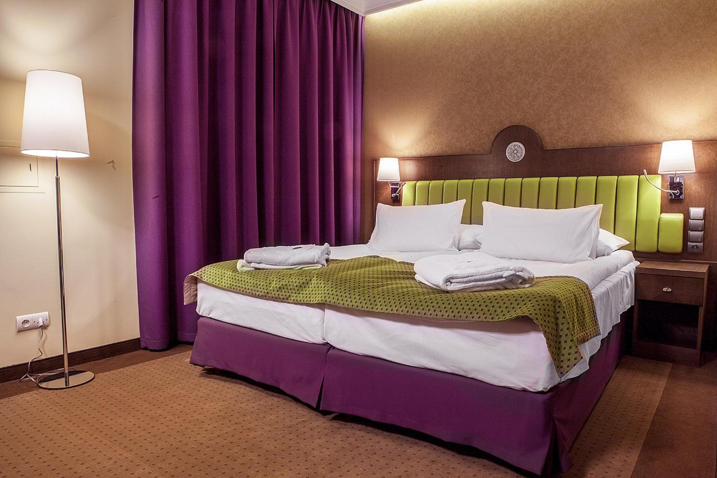 Superior King Room