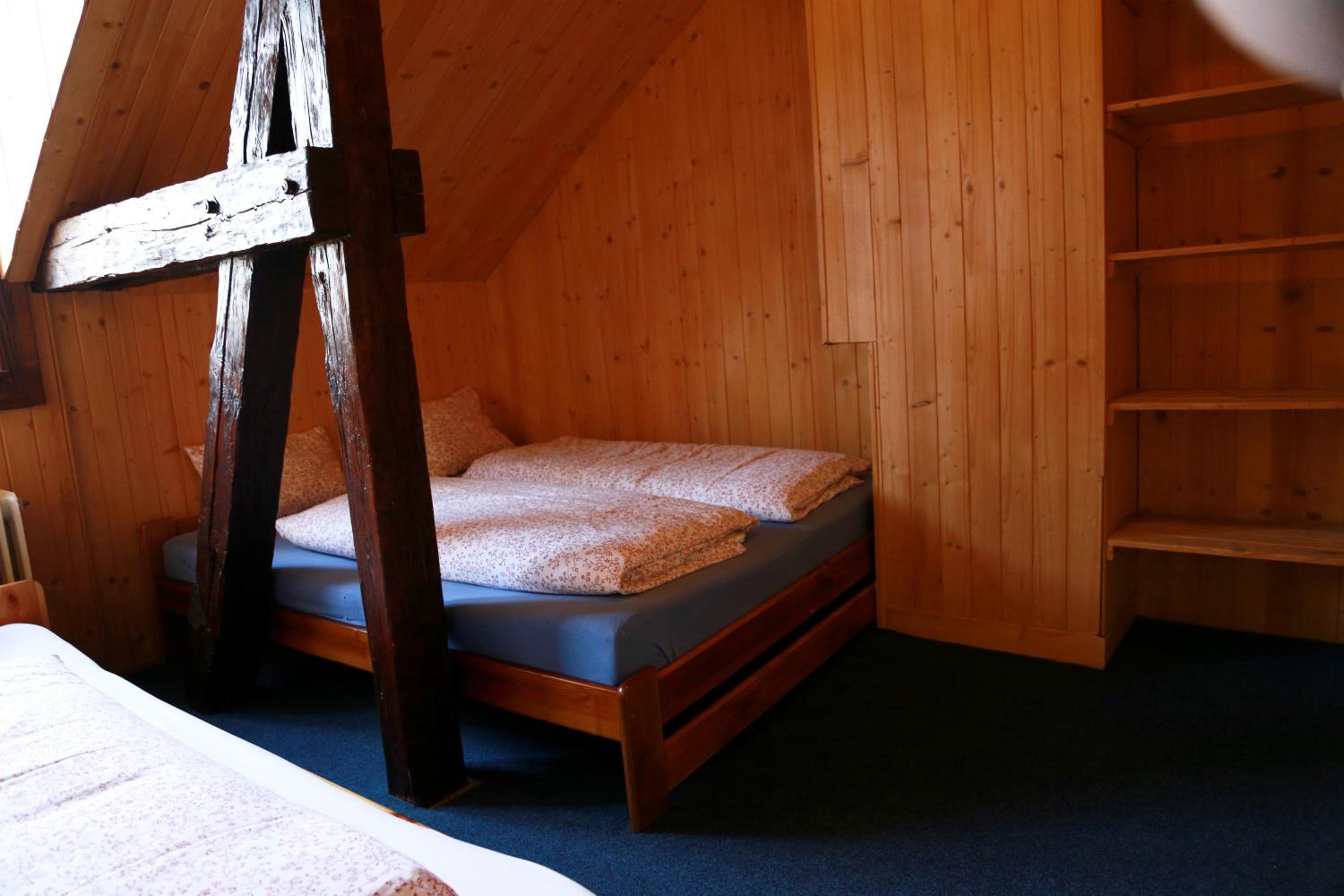 Triple Room with Shared Bathroom photo 1