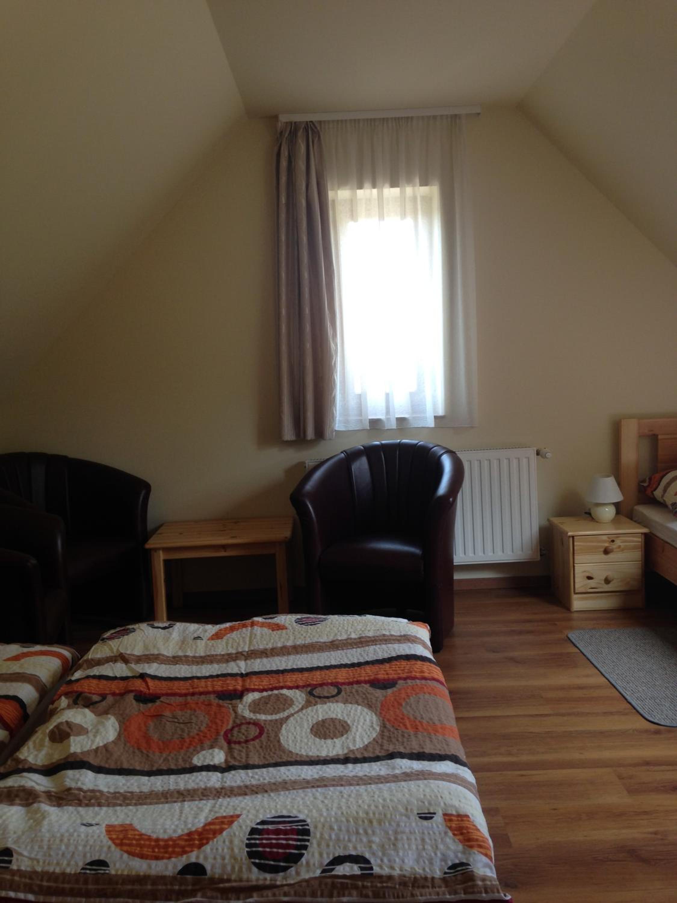 Family Room with Lake View - Photo 14