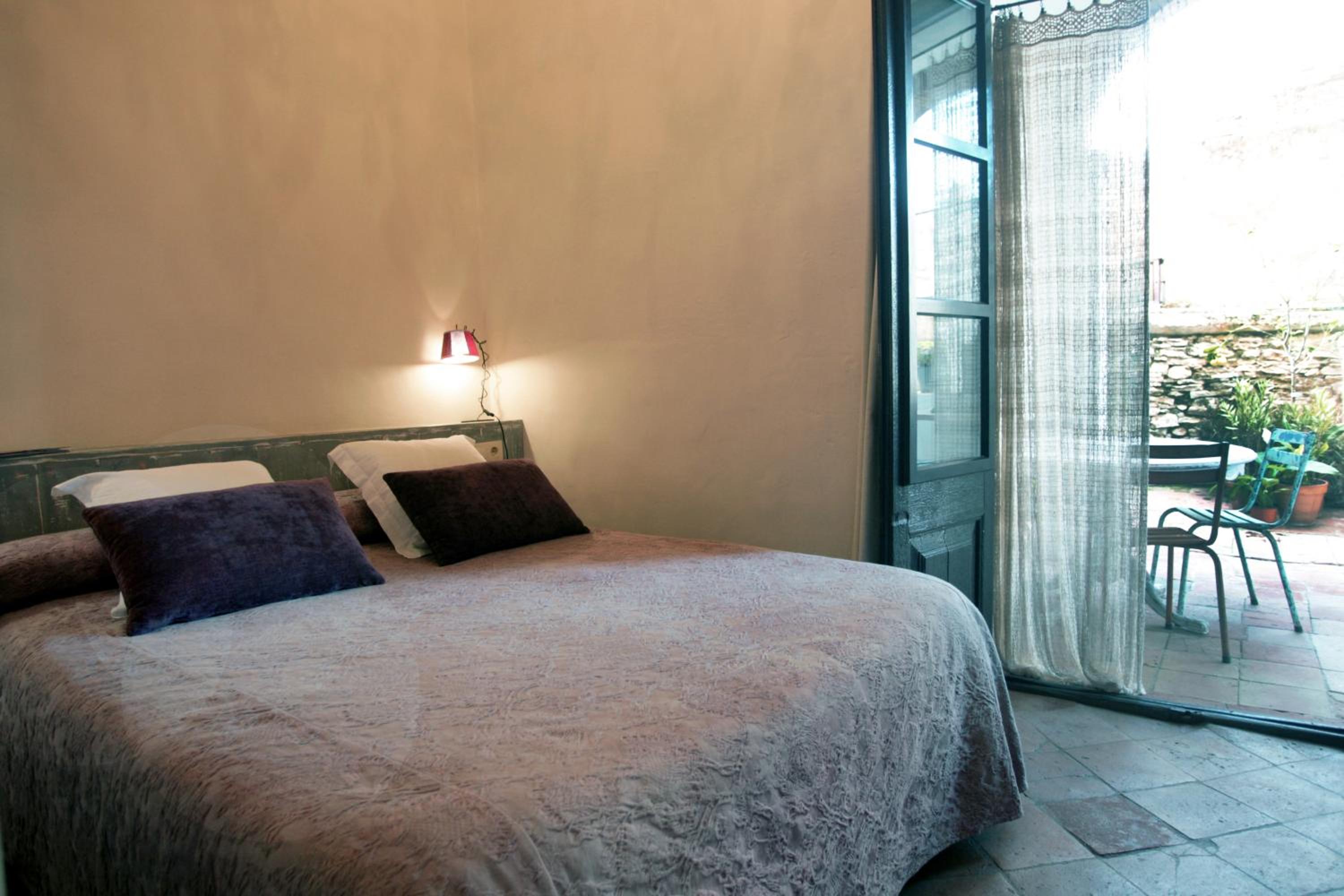 Double or Twin Room - First or Ground Floor - Photo 4