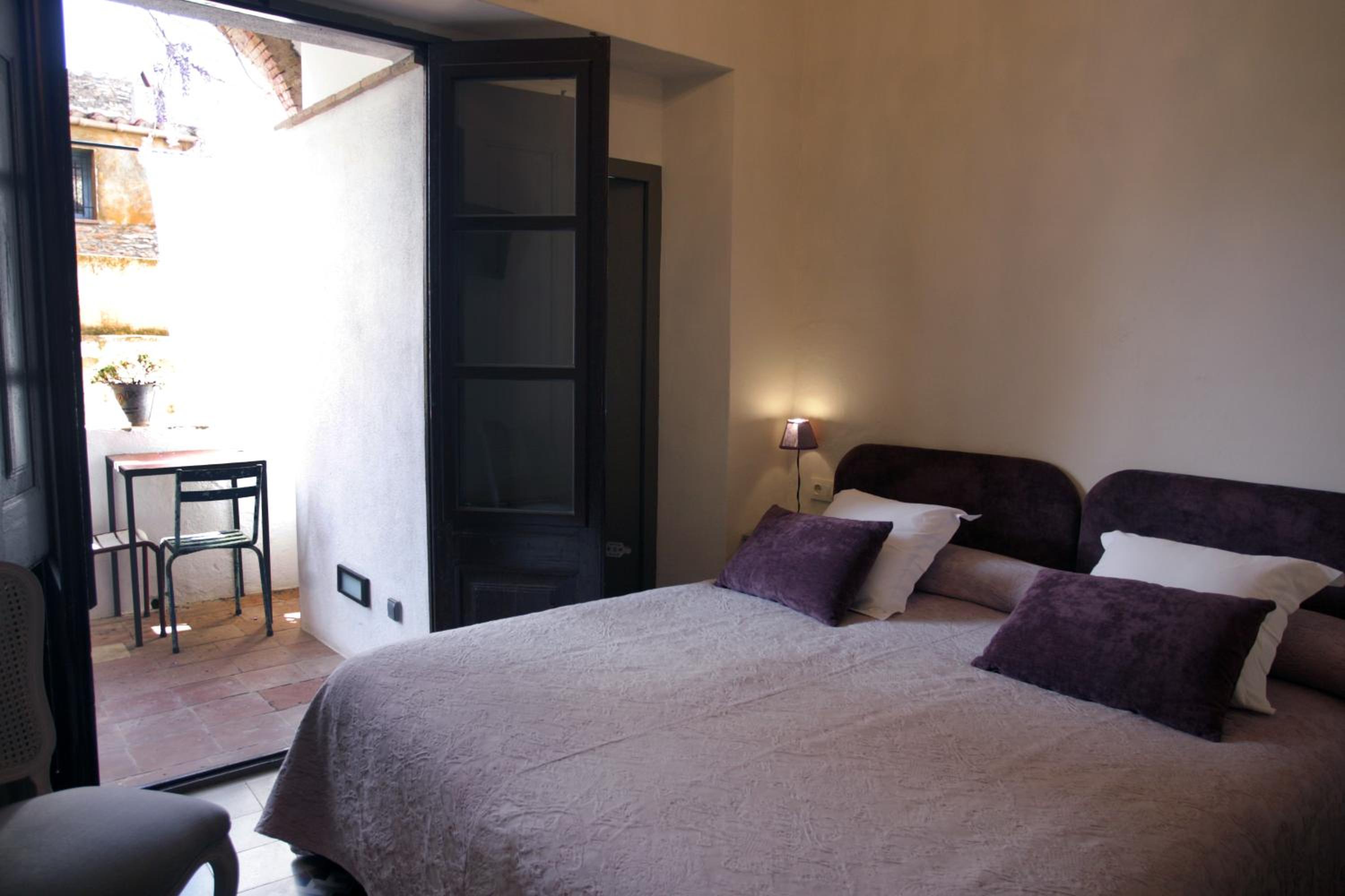 Double or Twin Room - First or Ground Floor - Photo 10