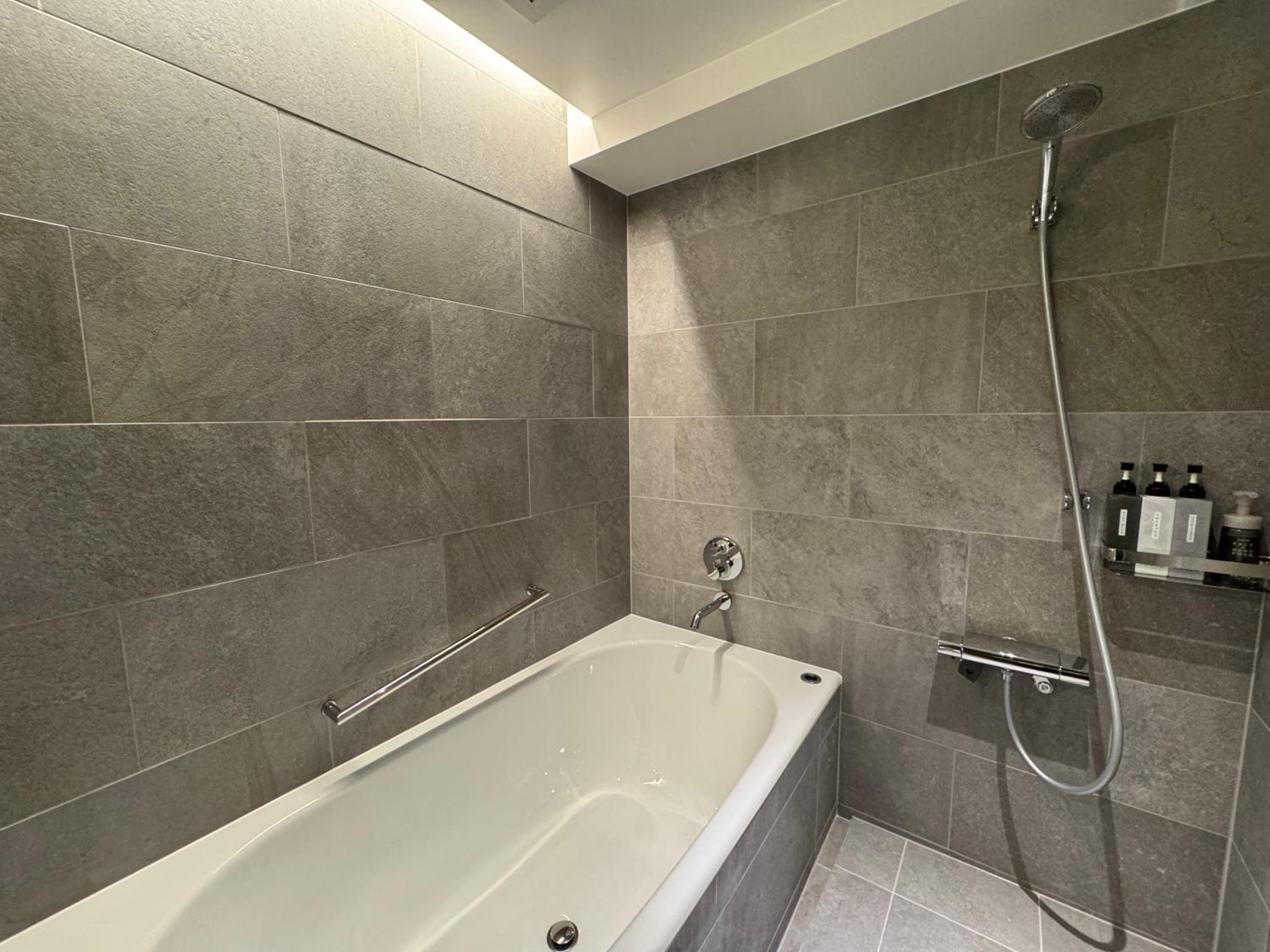 Superior Triple Room photo 3