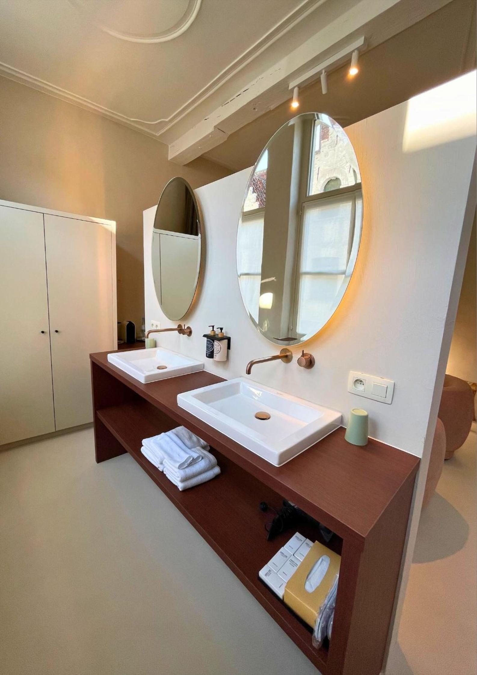 Junior Suite with Garden View - Photo 3