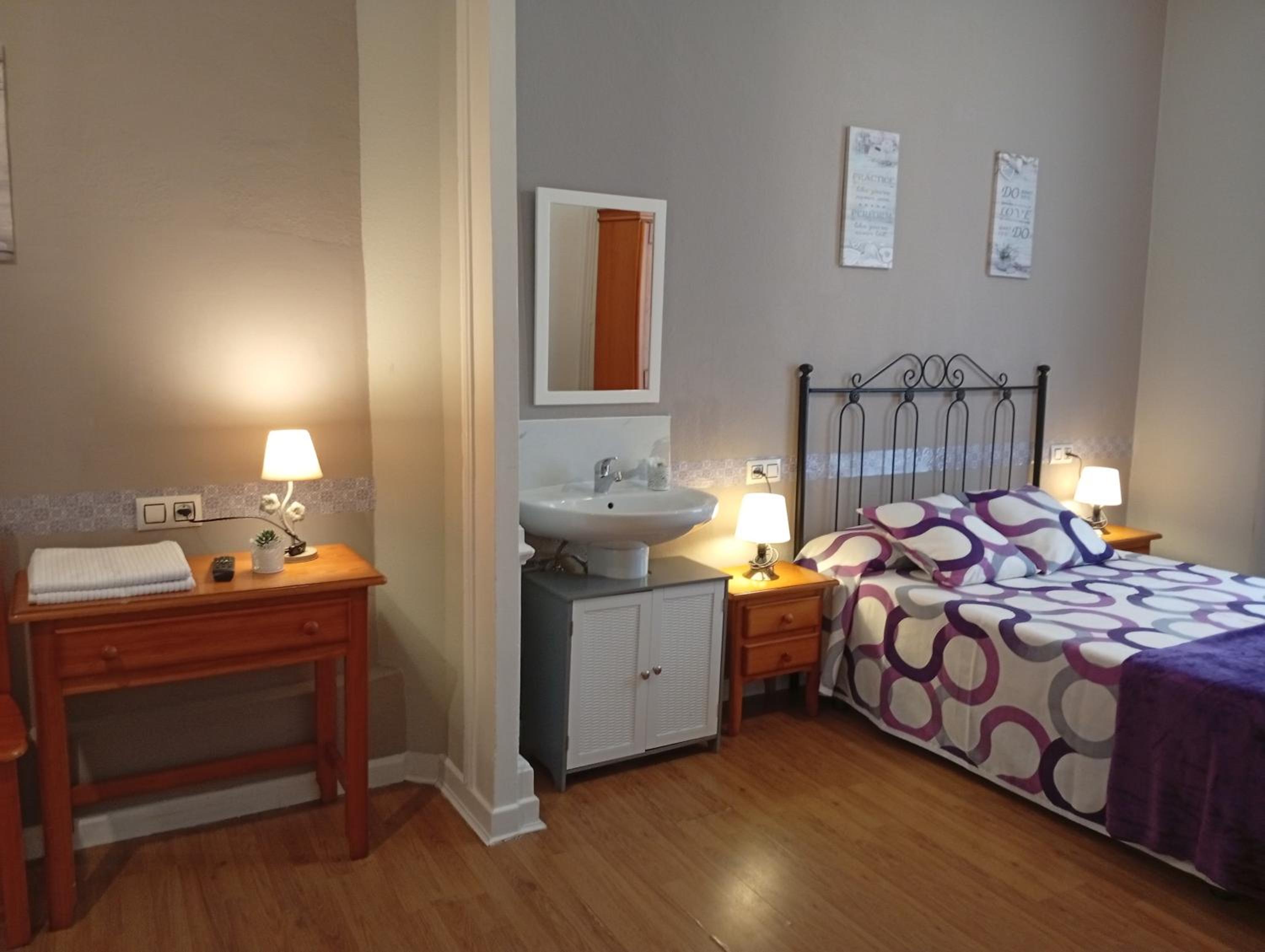Double or Twin Room with Shared Bathroom
