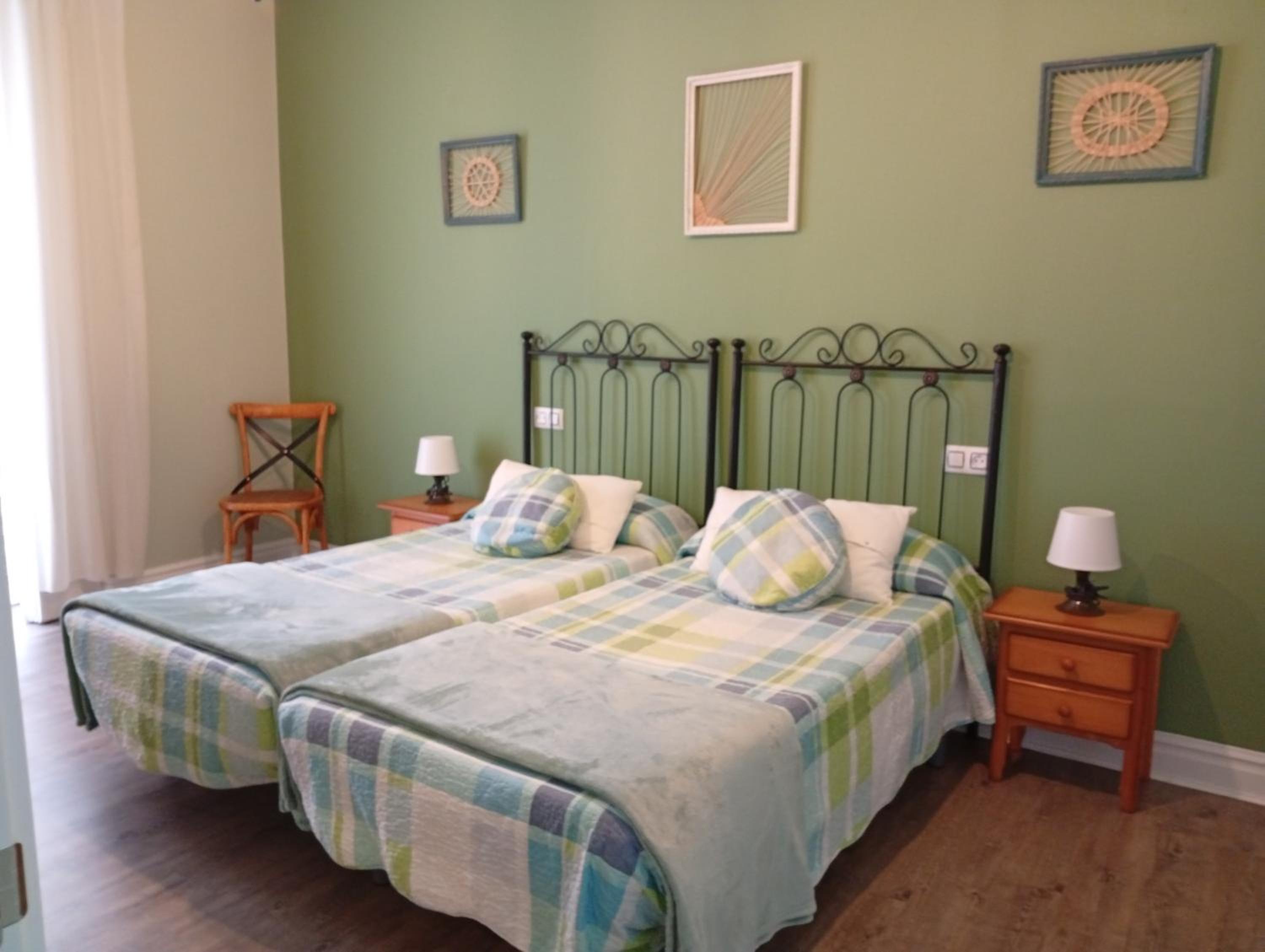 Twin Room with Extra Bed, photo 7