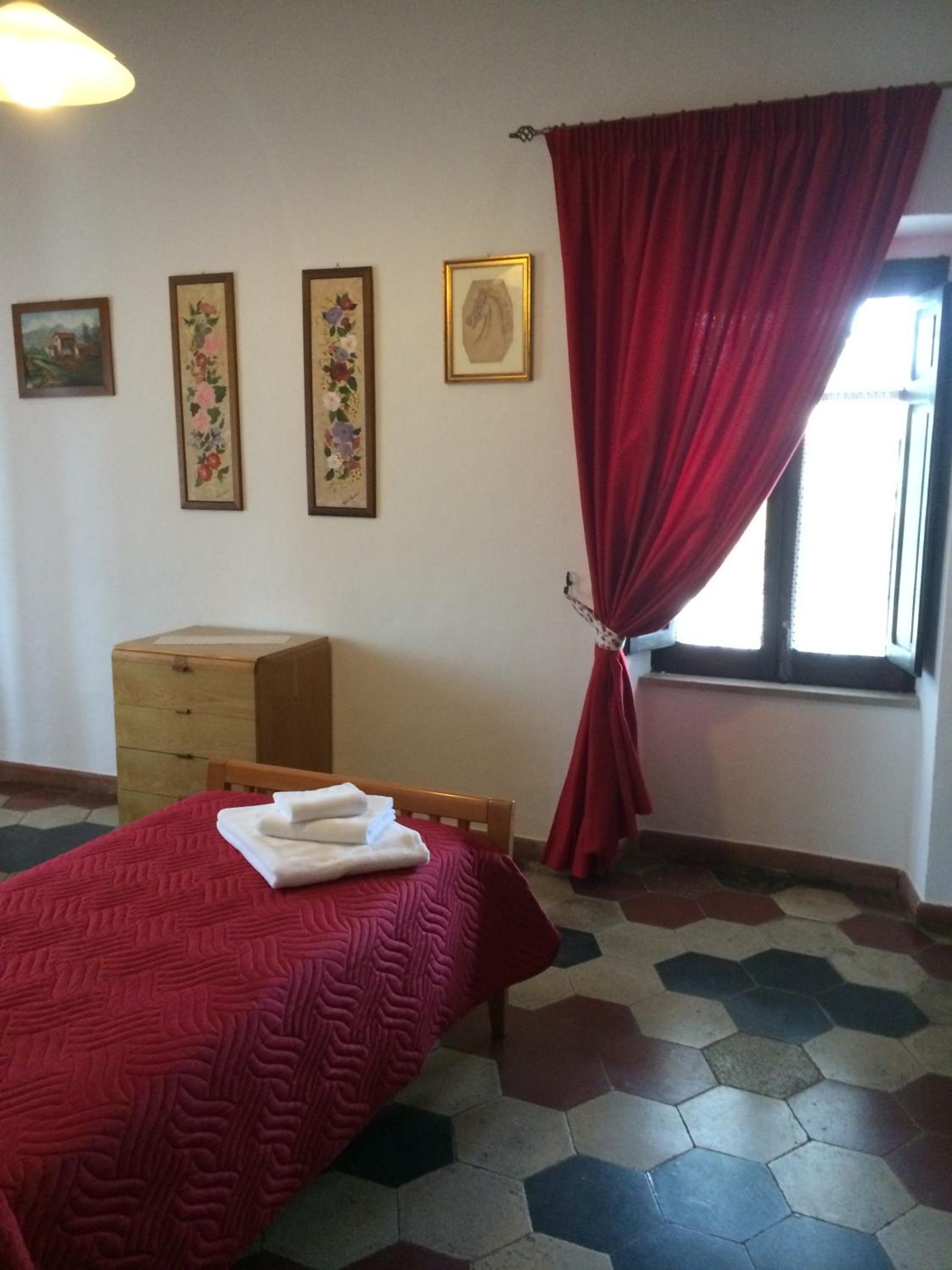 Standard Suite - Photo 6