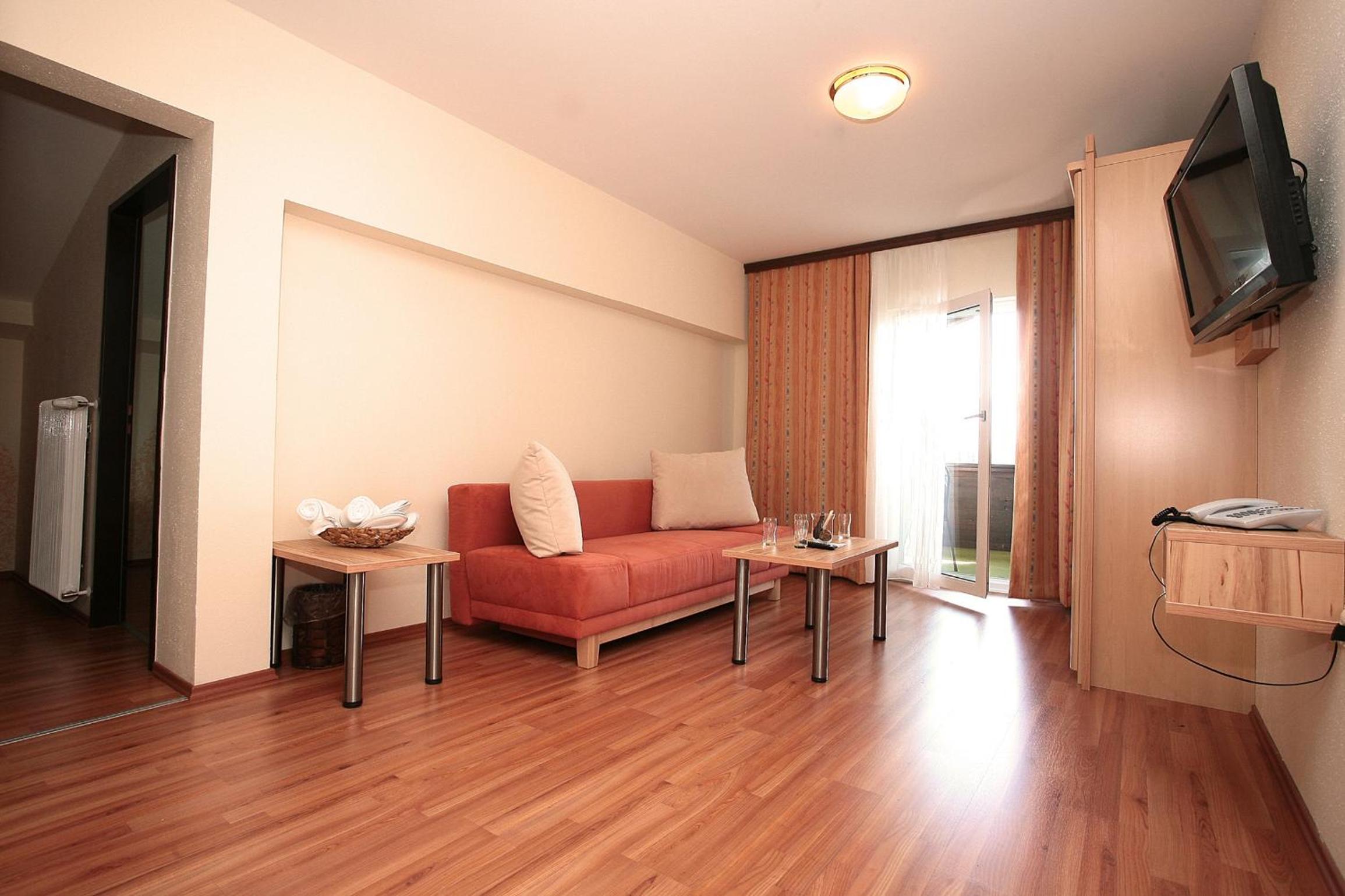 Family Room with Balcony photo 1