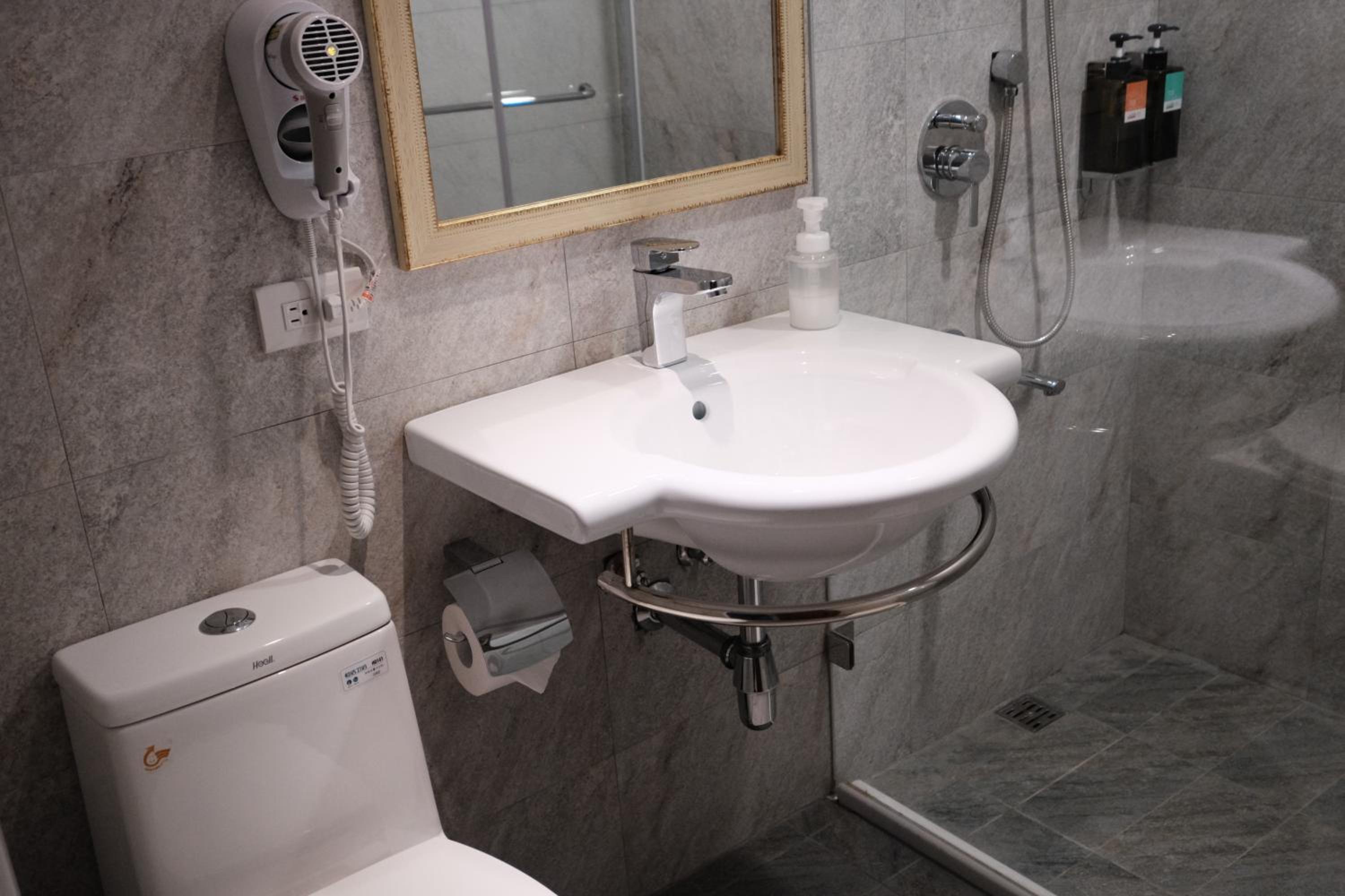 Standard Double Room- No Parking photo 2
