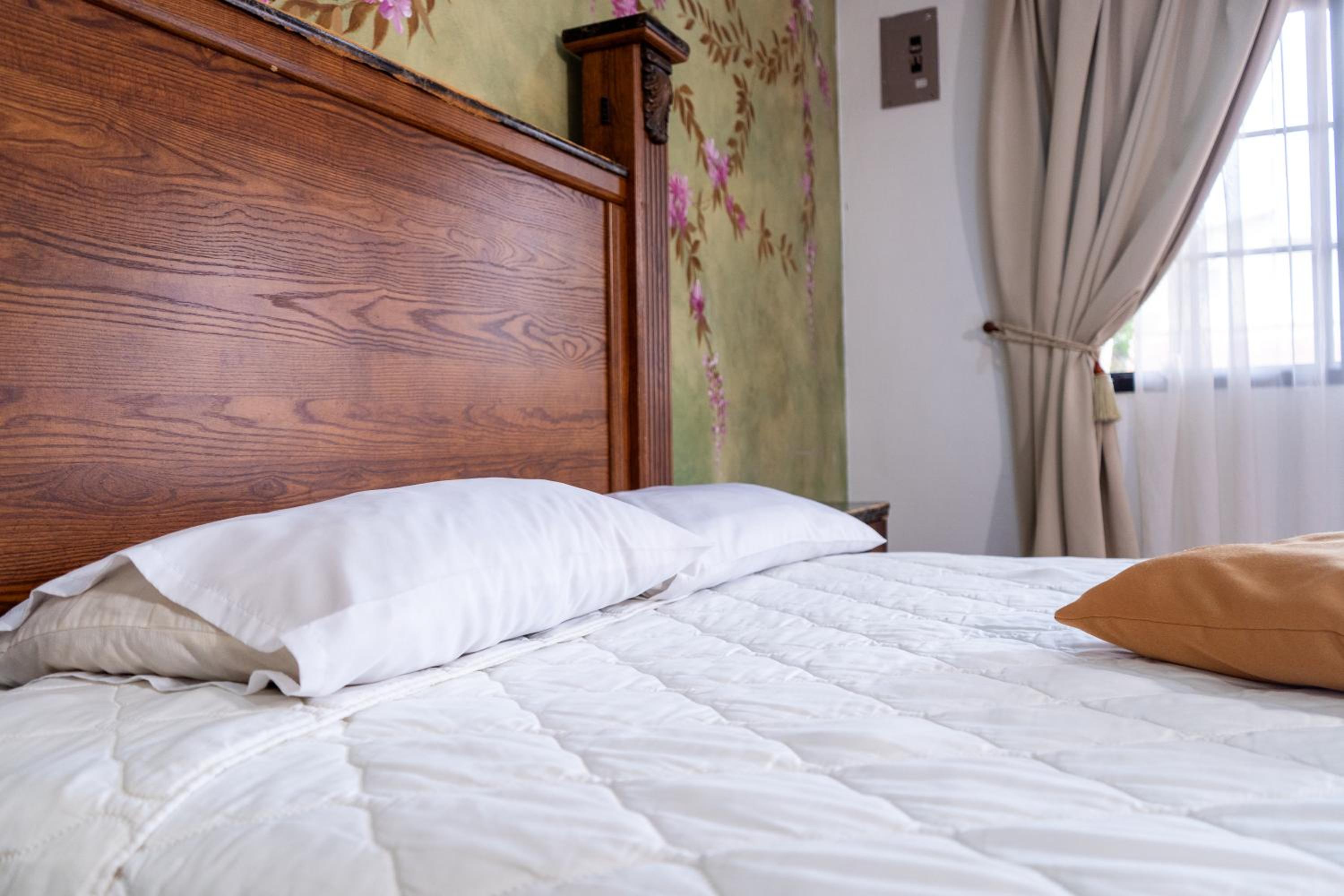 Single Room with Private Bathroom