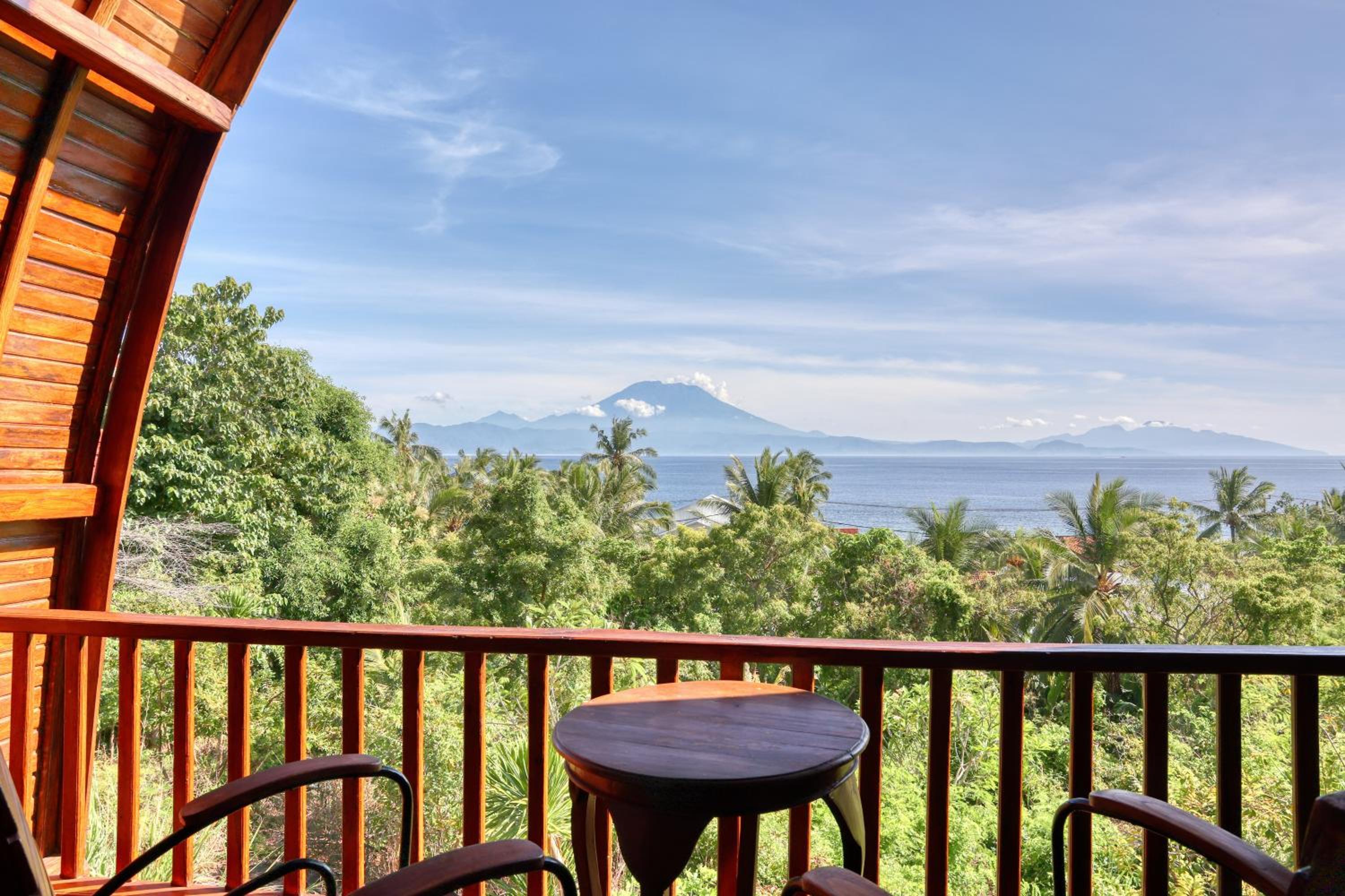 Double Room with Balcony and Sea View - Photo 8