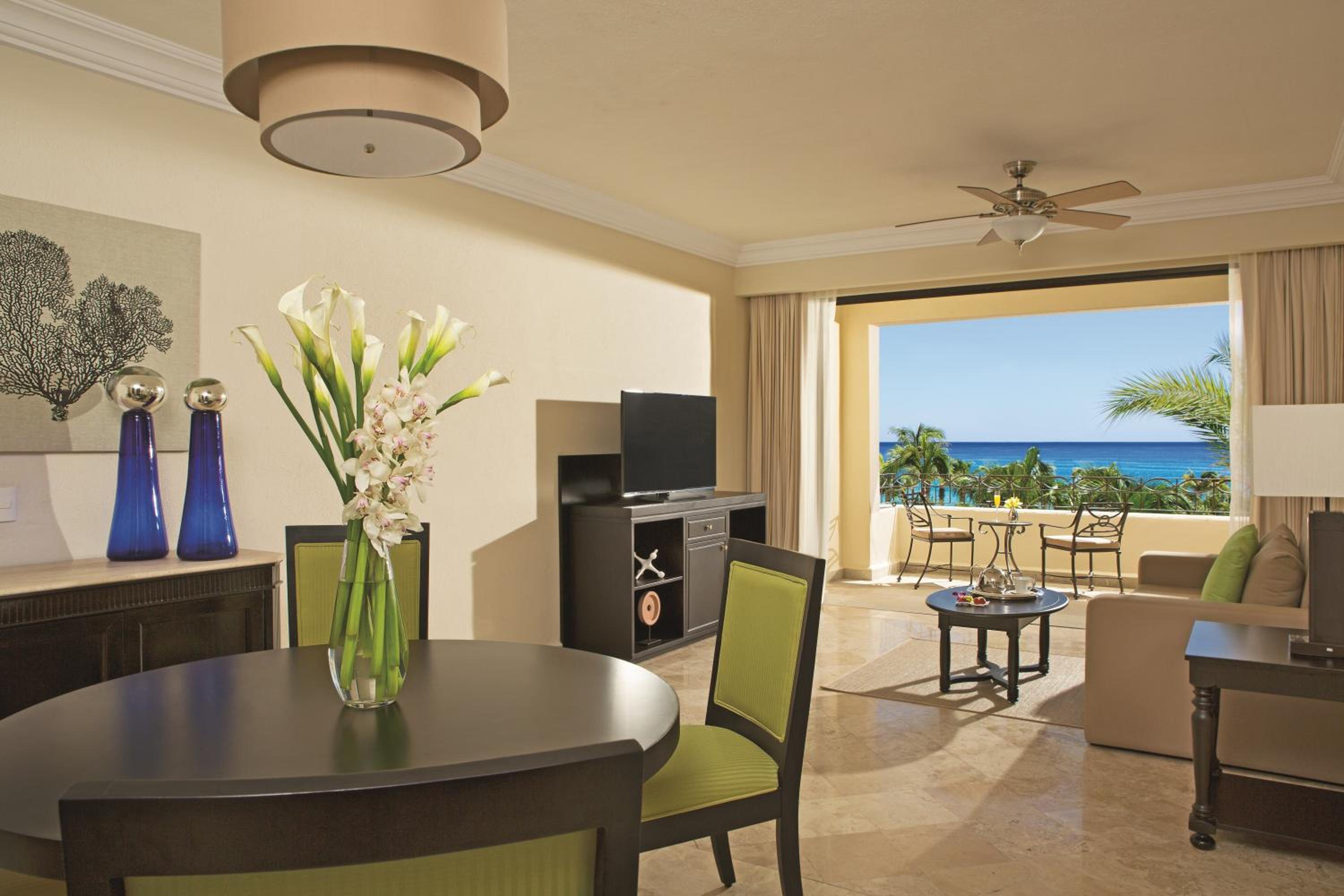 Preferred Club One-Bedroom Suite - Photo 5