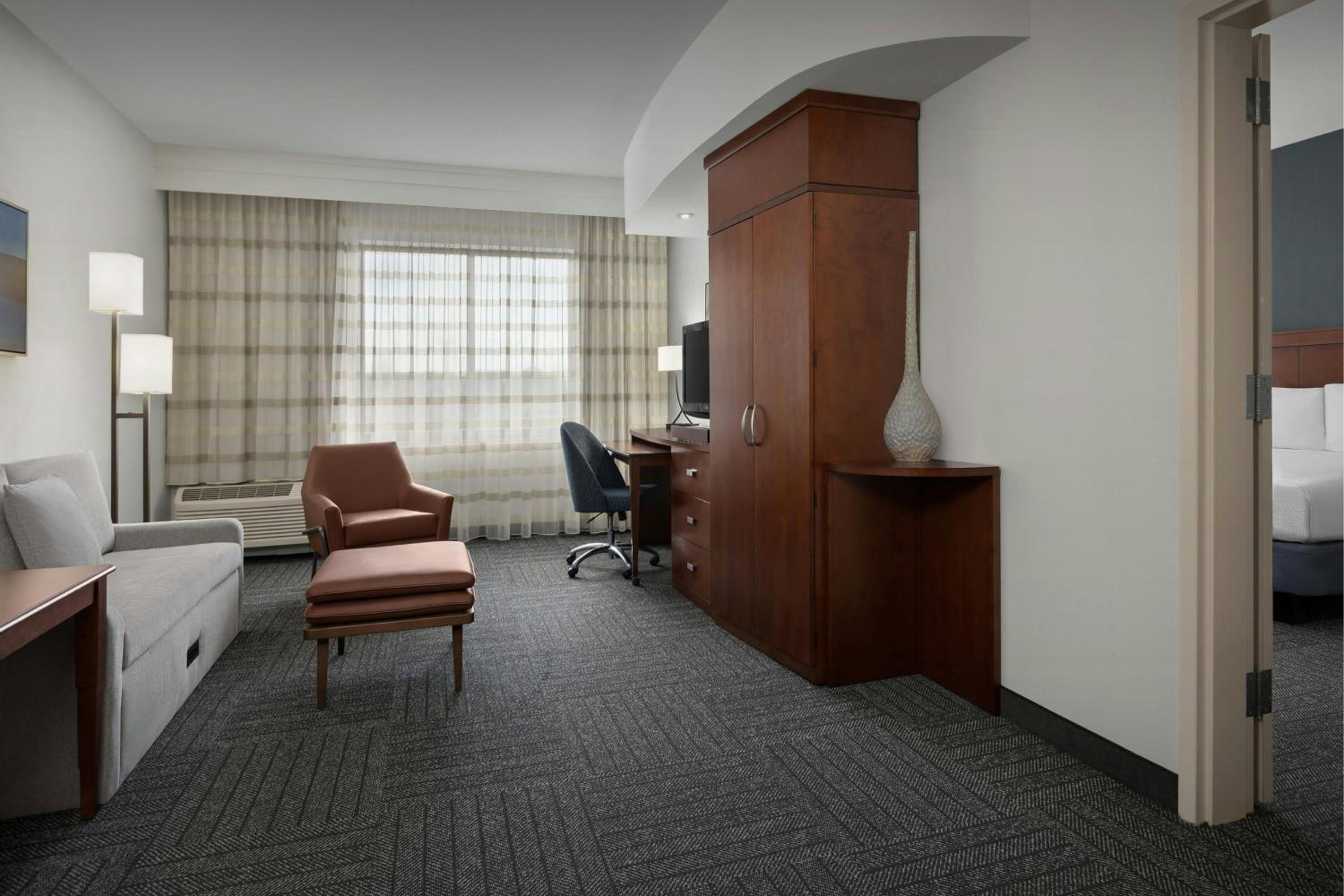 One-Bedroom King Suite with Sofa Bed - Hearing Accessible photo 2