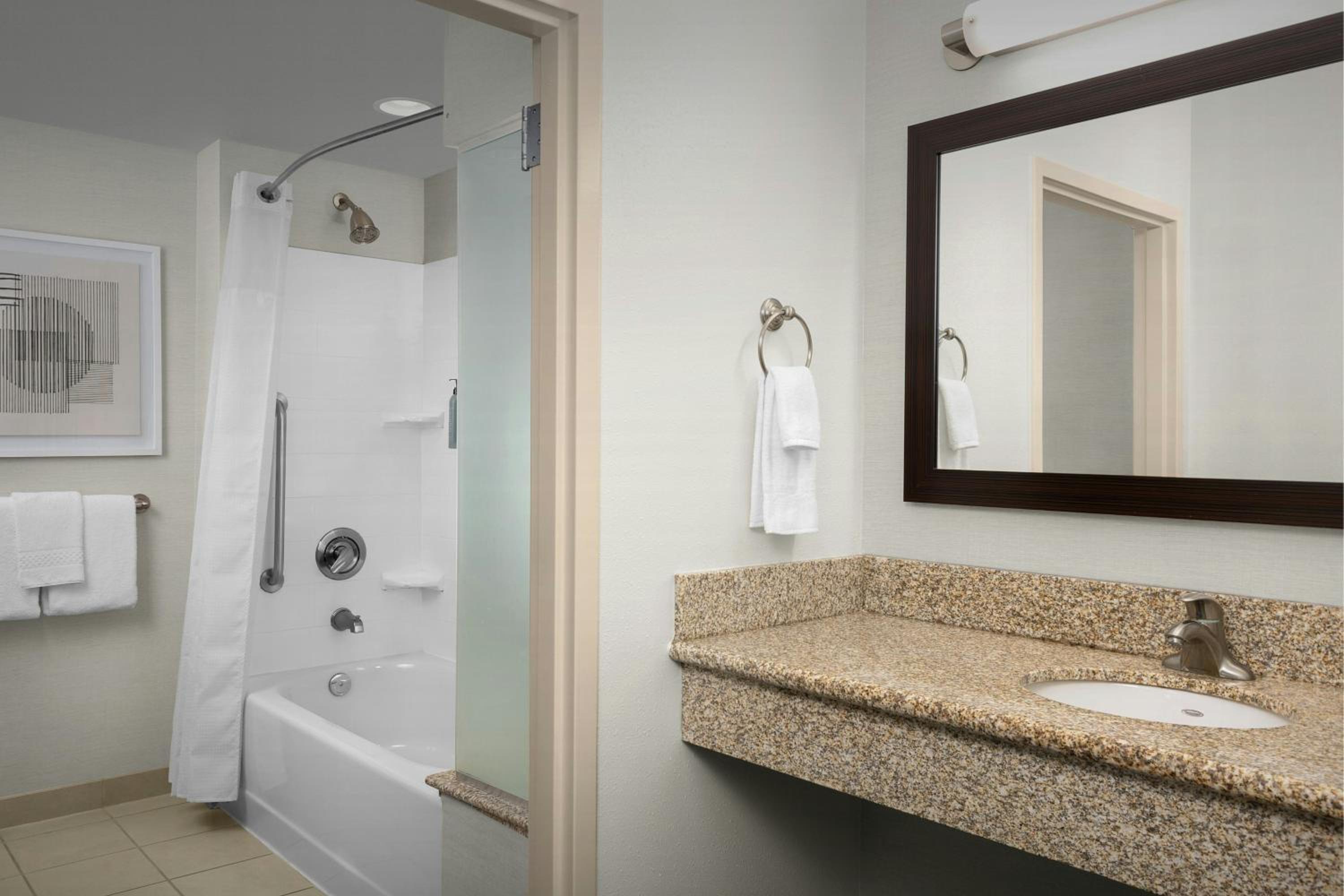 One-Bedroom King Suite with Sofa Bed - Hearing Accessible
