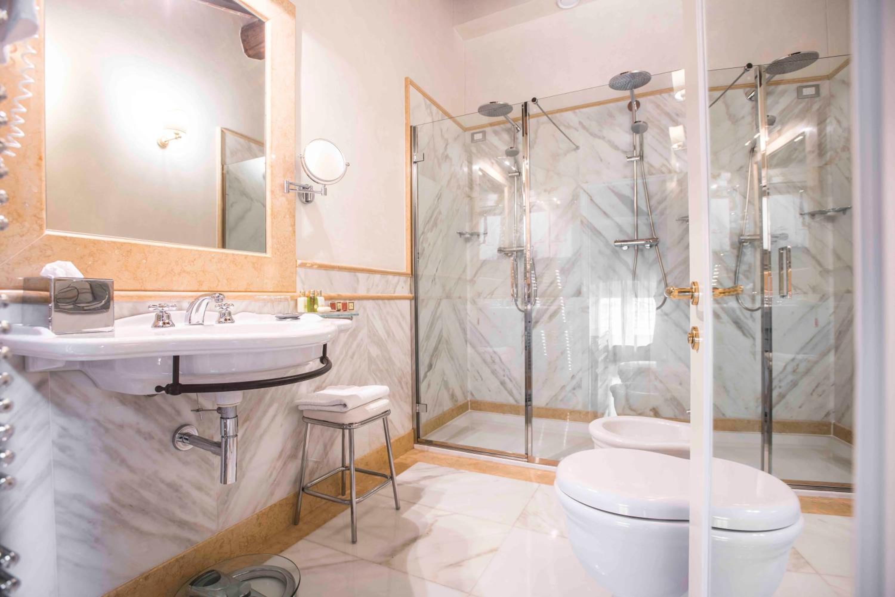 Luxury Twin Room