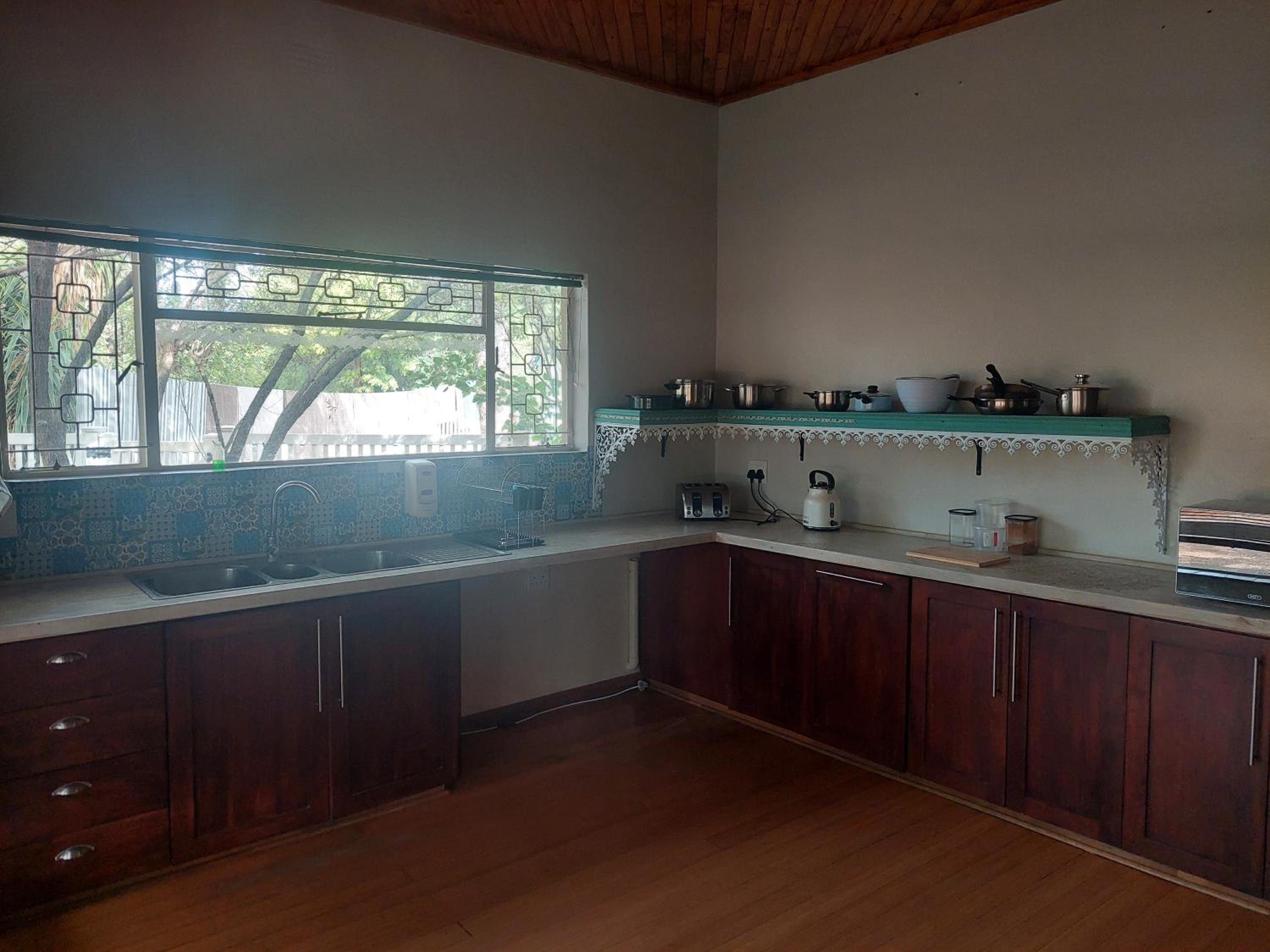 Three-Bedroom House - Photo 11