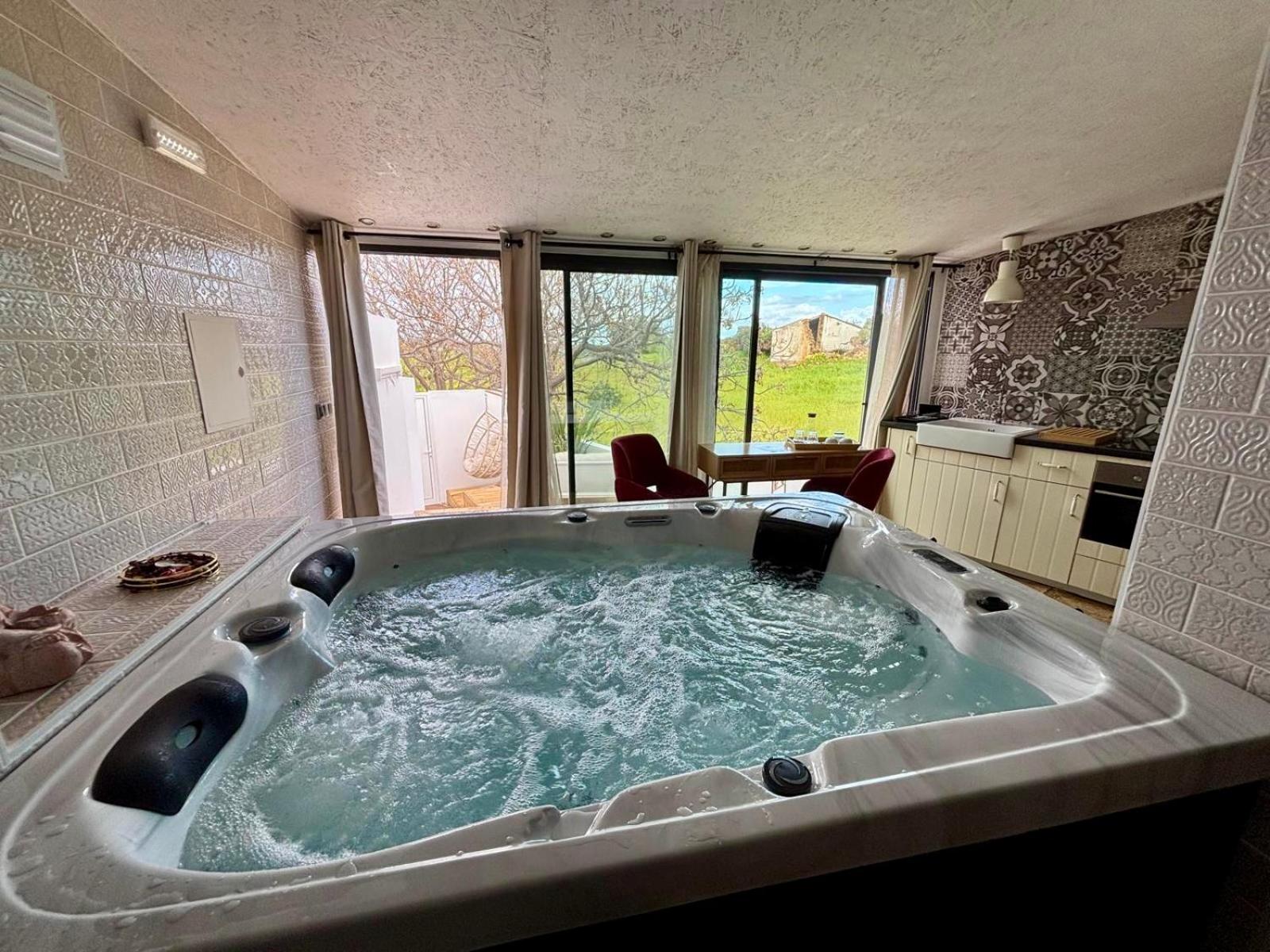 King Suite with Spa Bath
