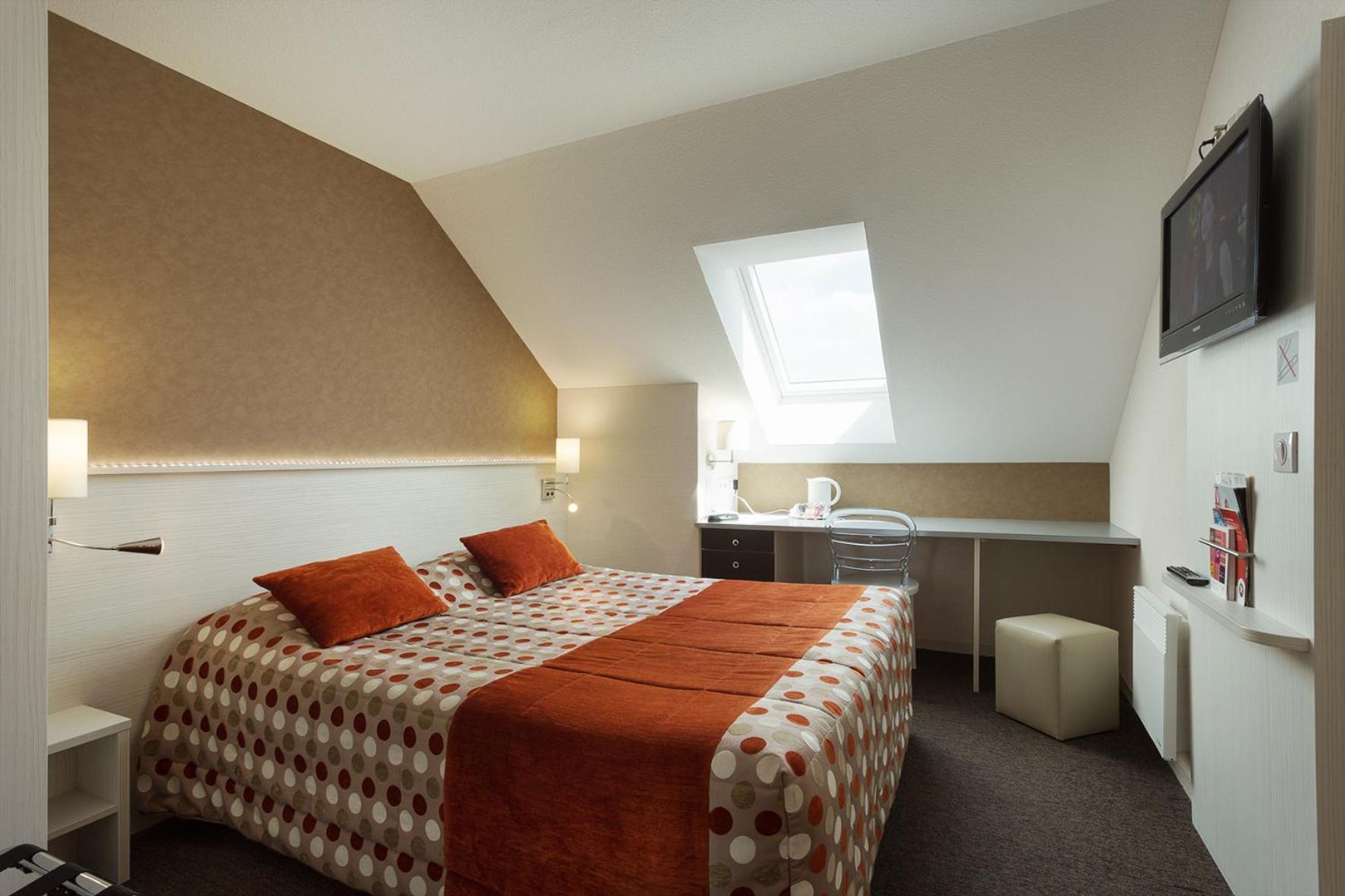 Double Room - Photo 2