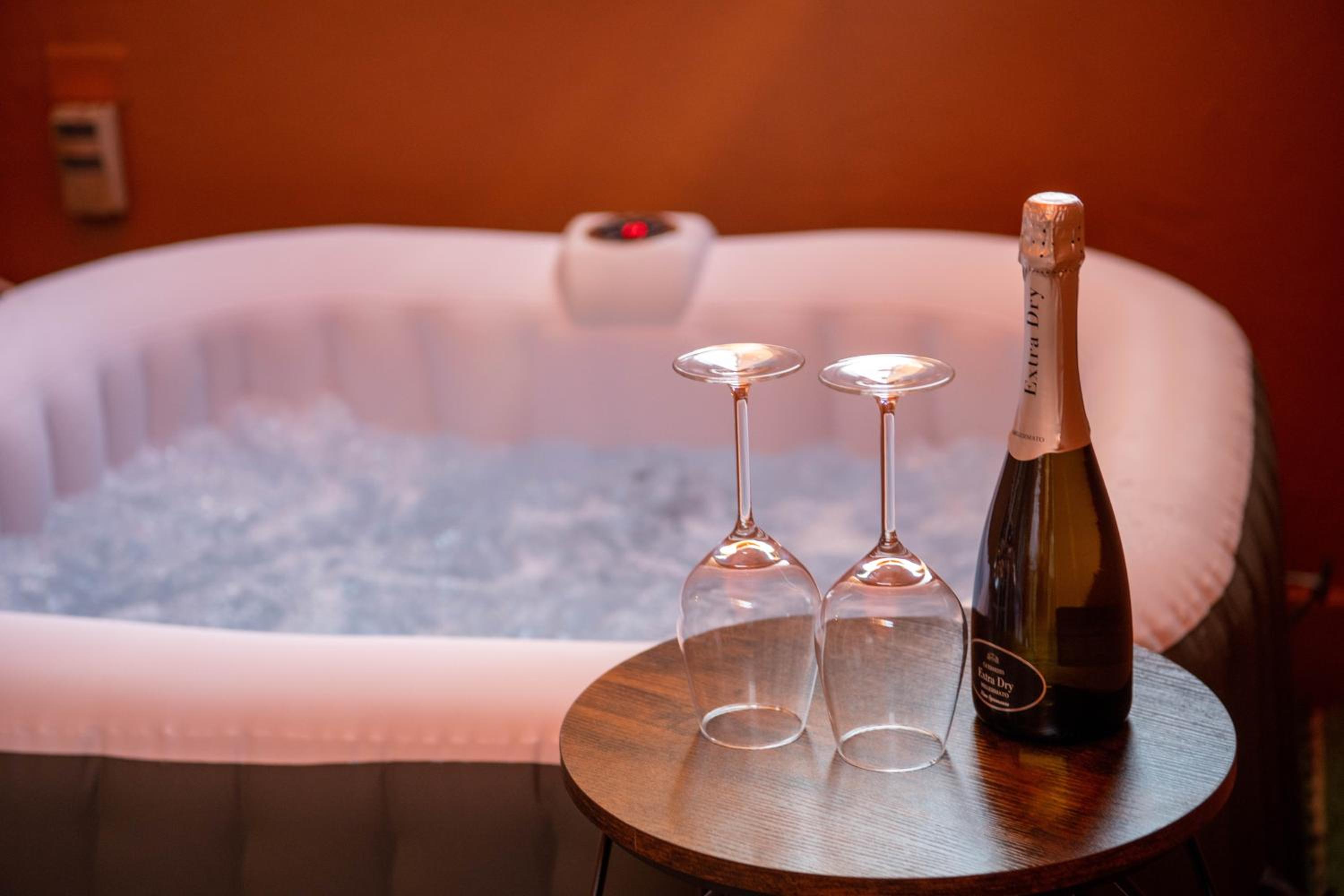 One-Bedroom Apartment with Spa Bath