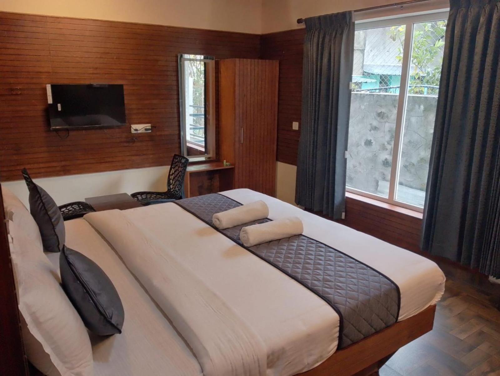 Deluxe Double or Twin Room with Balcony photo 2