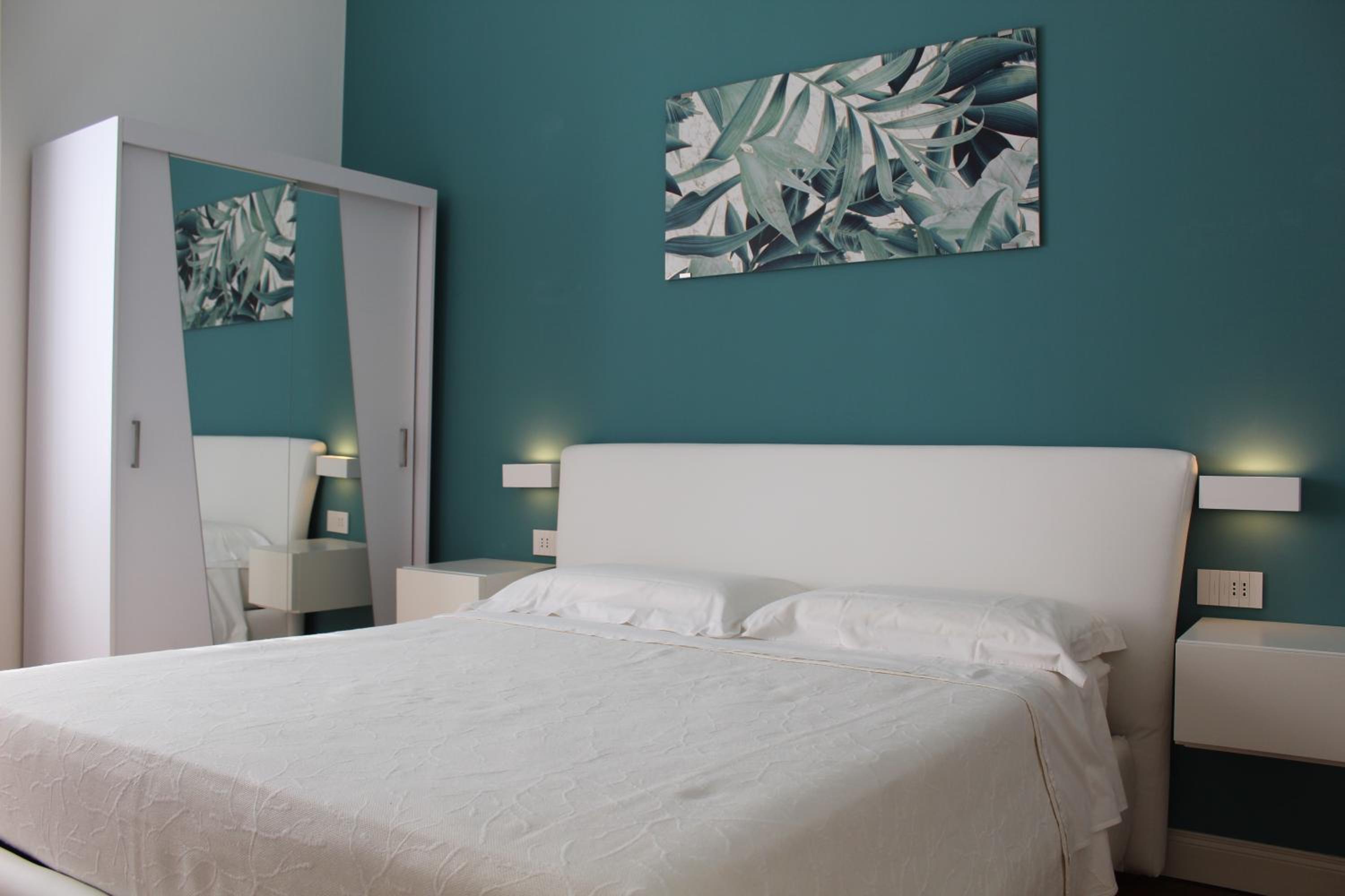 Two-Bedroom Deluxe Apartment with Balcony