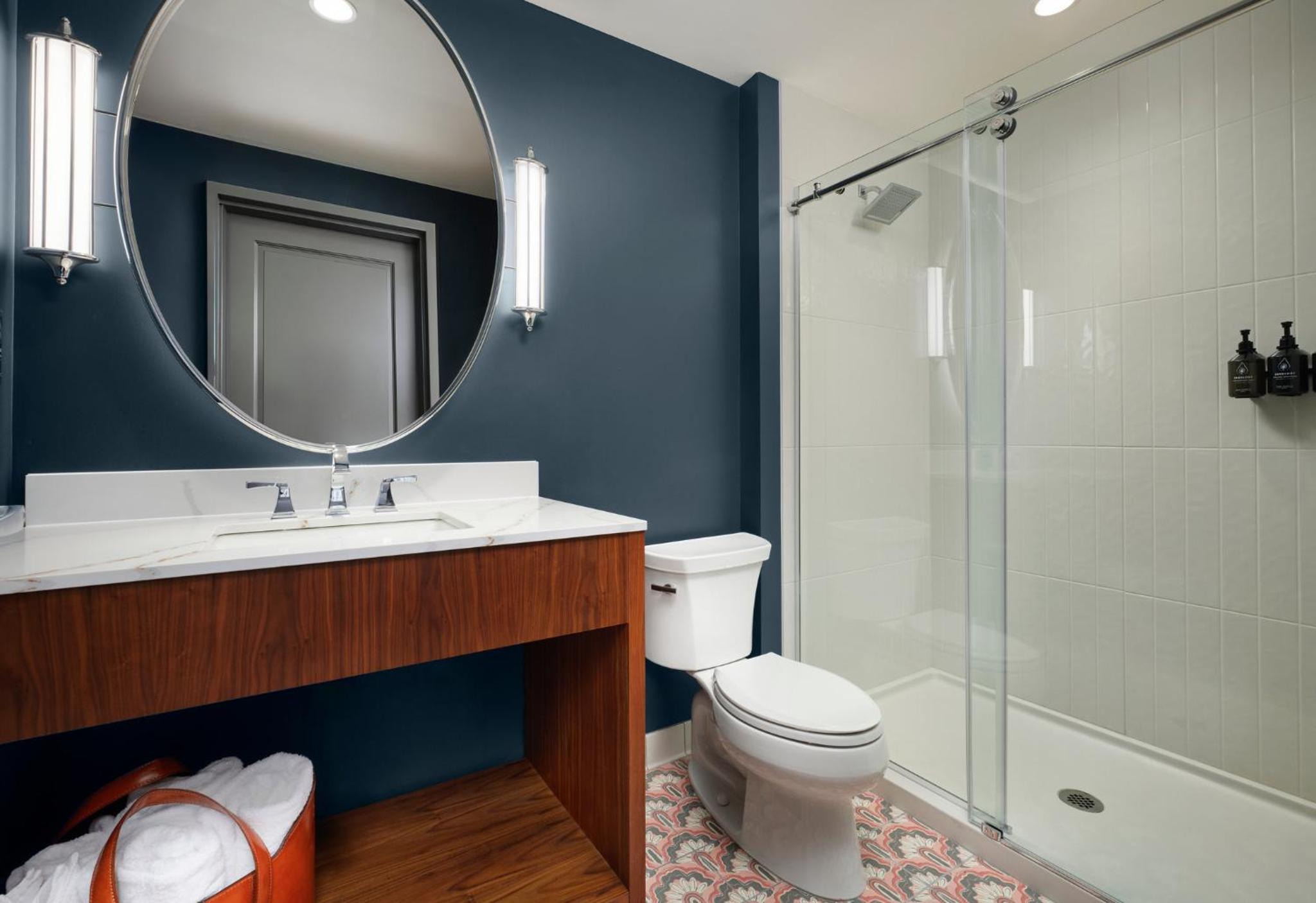 Standard King Room - Photo 2
