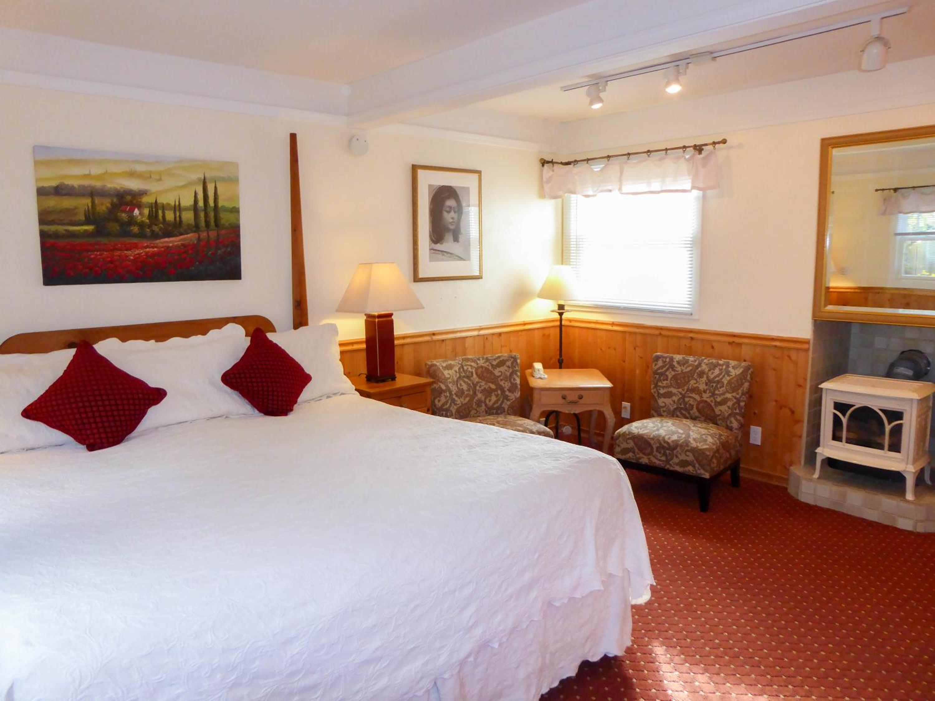 Sommerset King Room with Parking photo 1