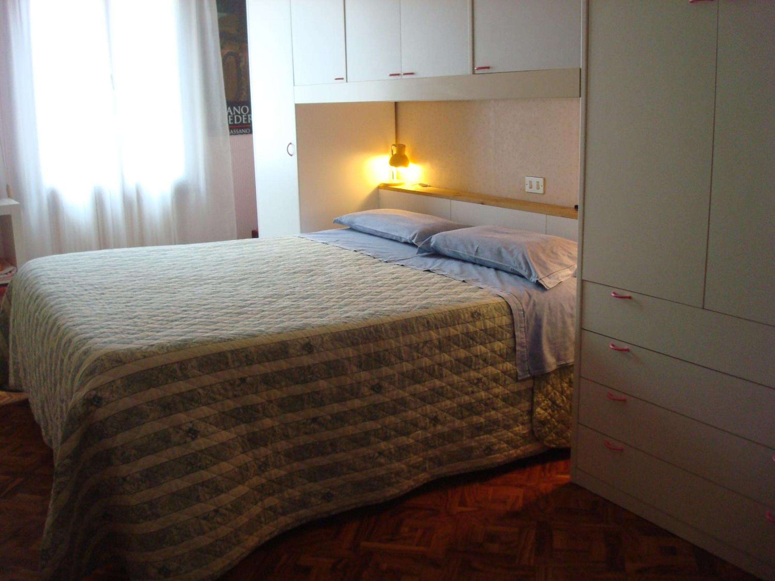 Triple Room with Private External Bathroom - Photo 9