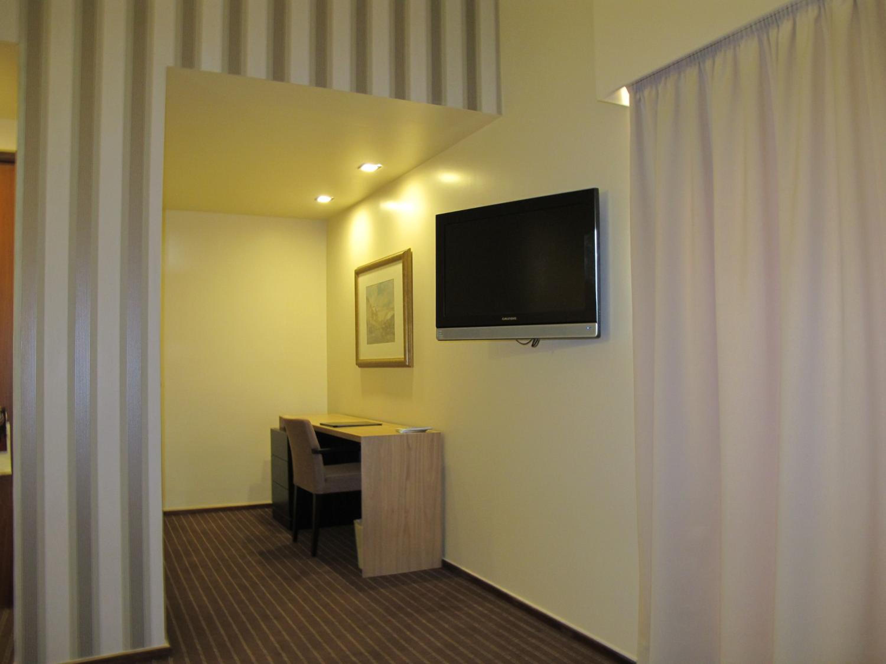 Executive Suite with Sea View photo 2