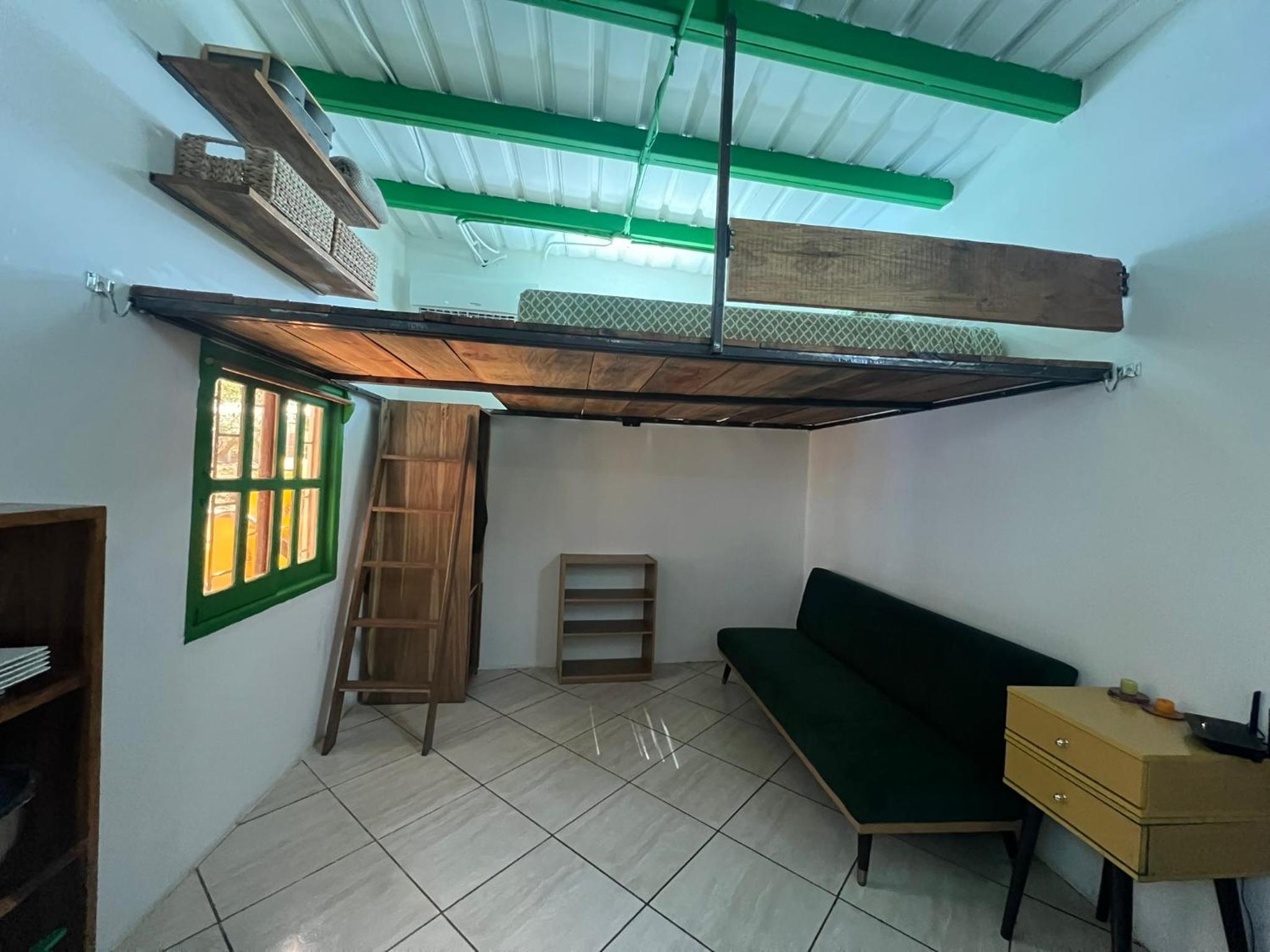 Studio - Split Level photo 3