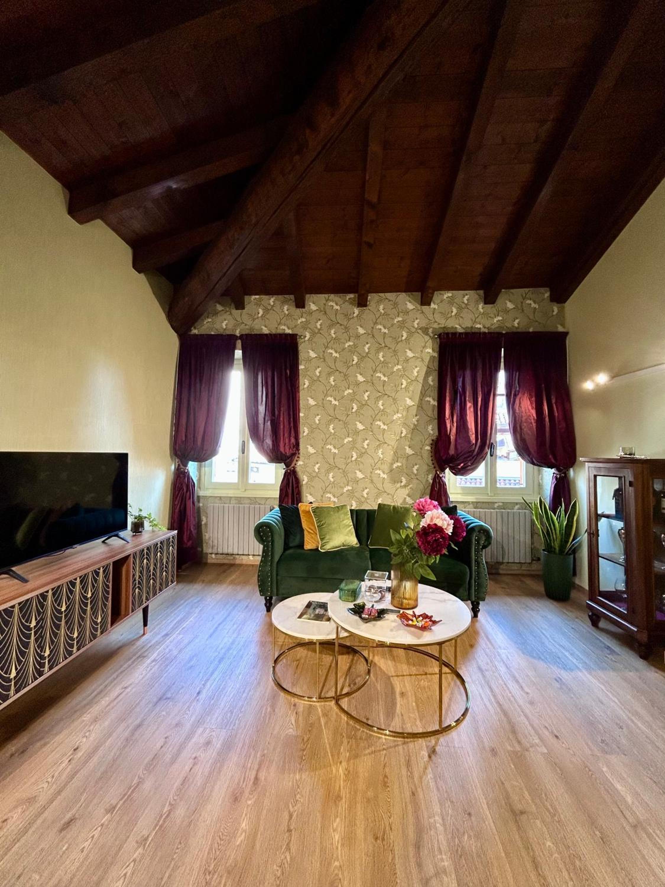 One-Bedroom Apartment - Annex photo 1