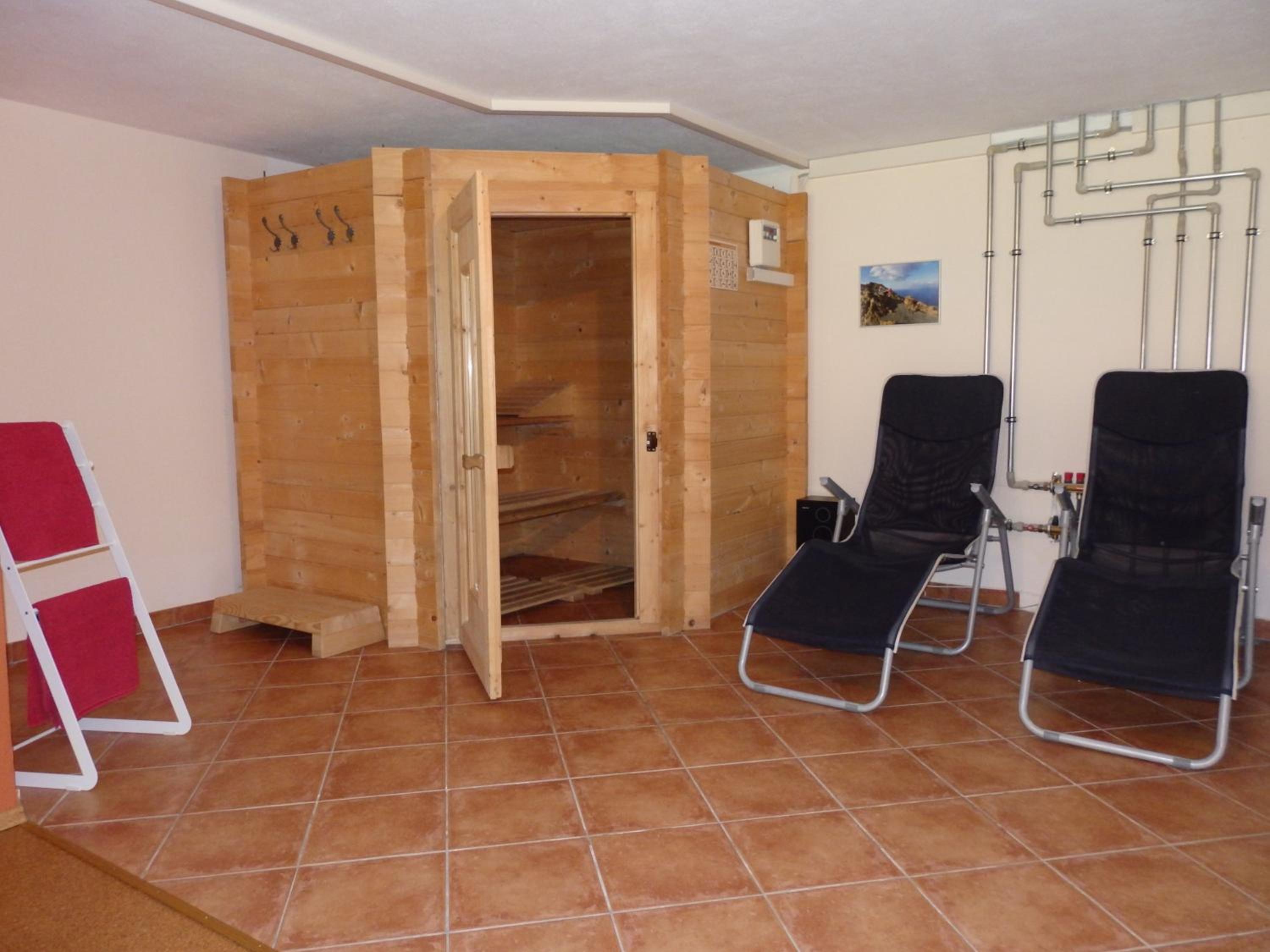 Apartment with Mountain View photo 2