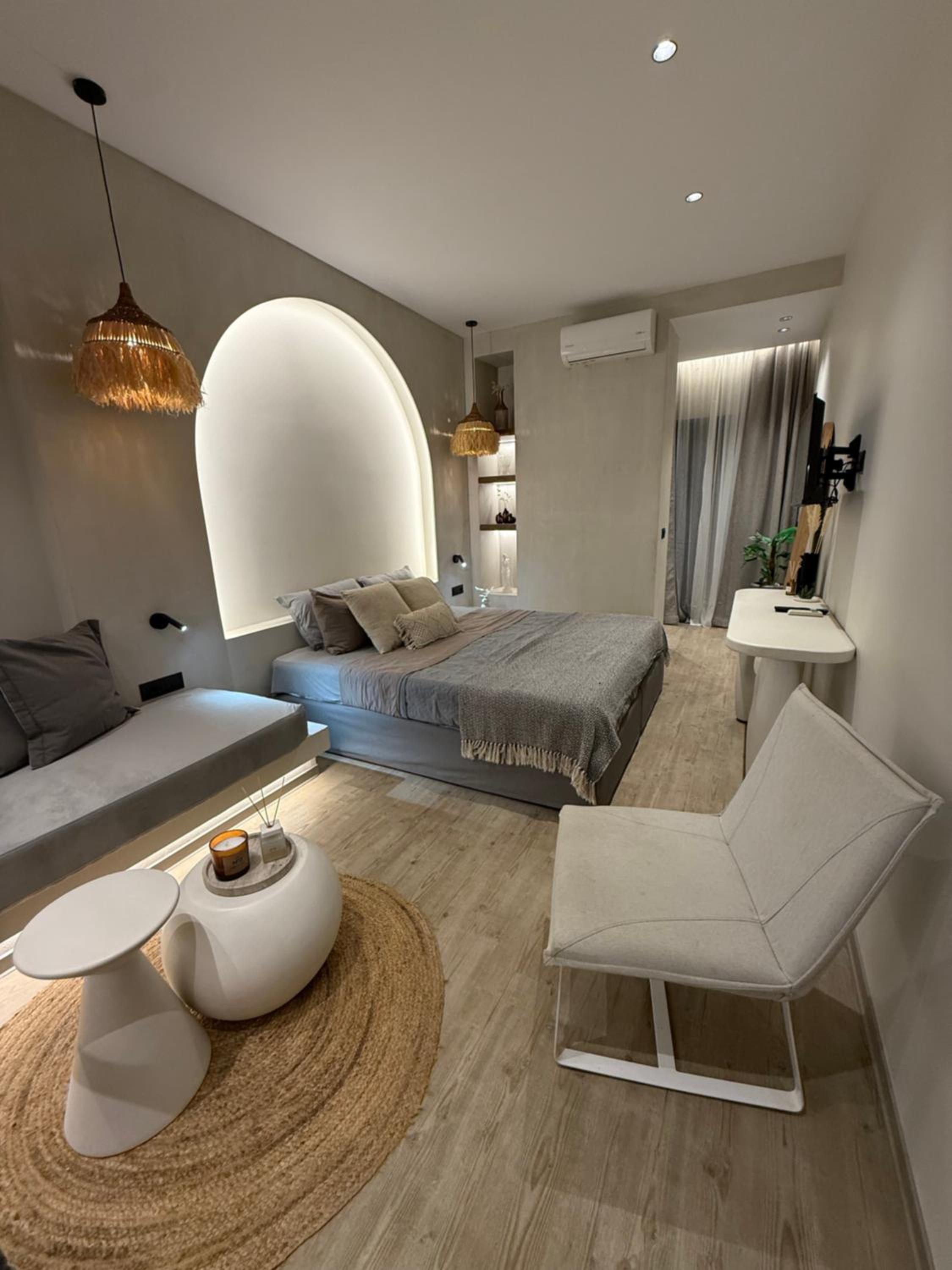 Suite with Hot Tub