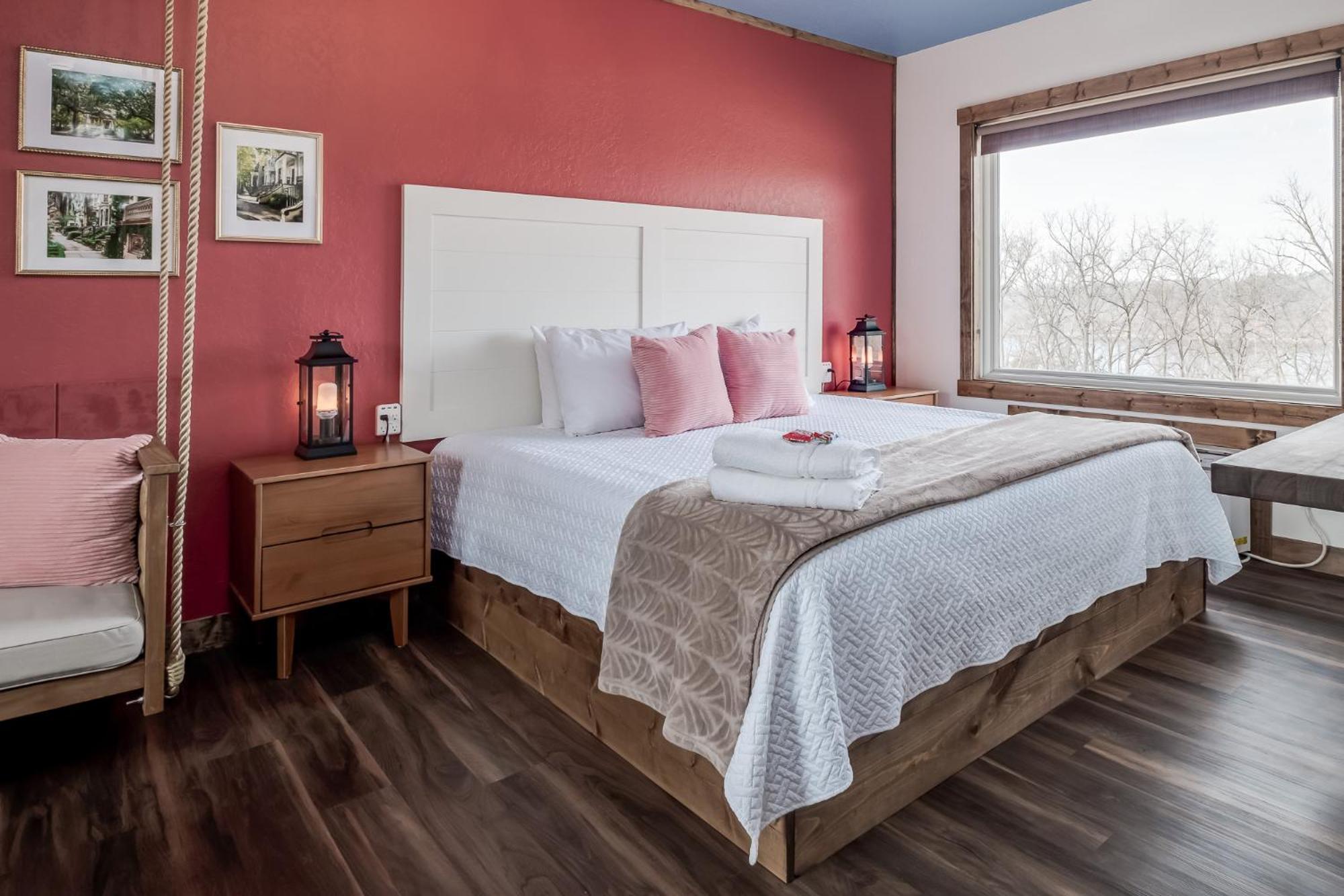 Superior King Suite