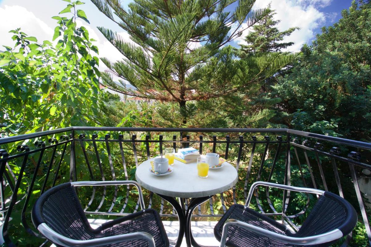 Double or Twin Room with Garden View photo 1