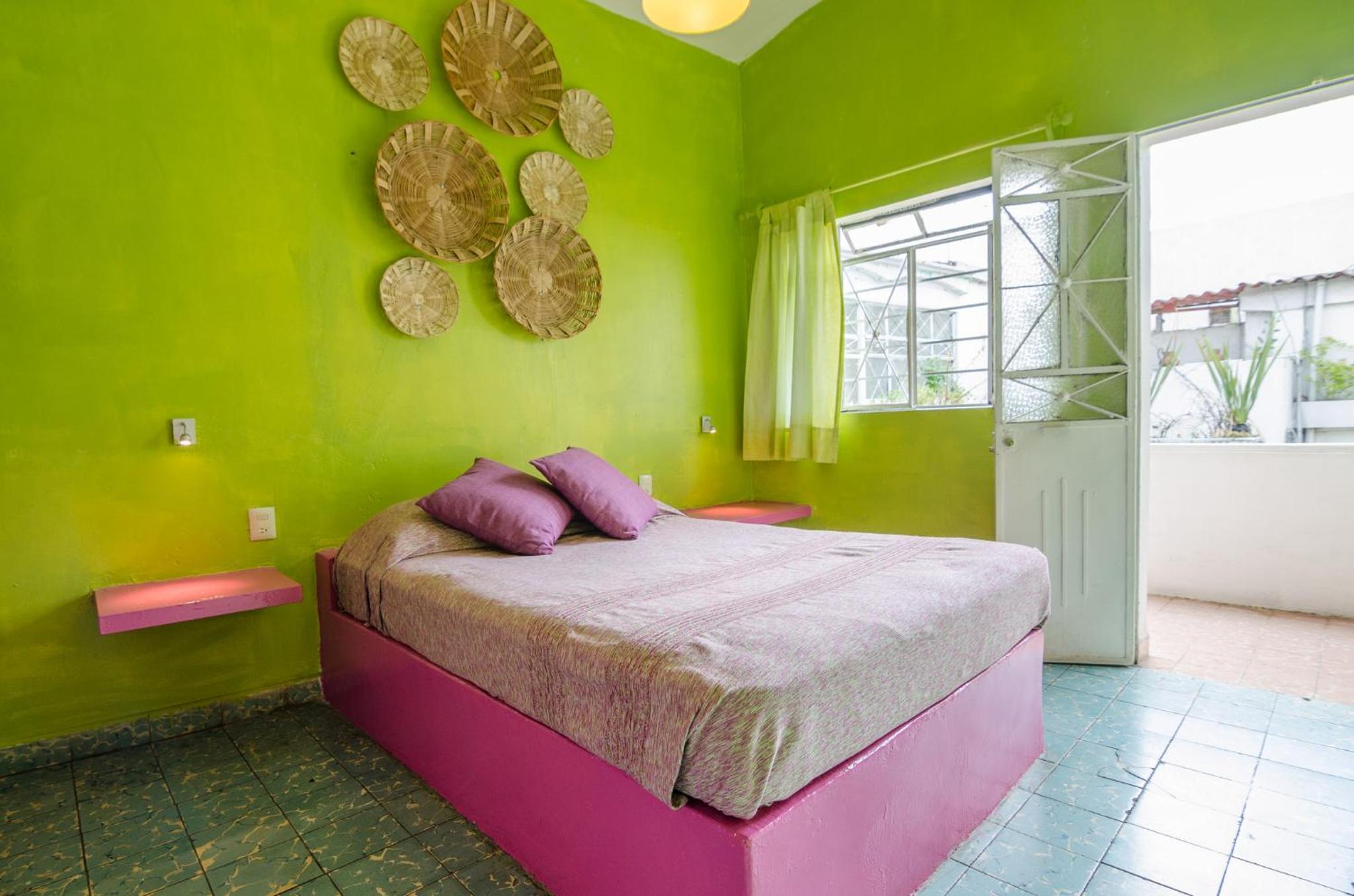 Standard Room with Shared Bathroom photo 3